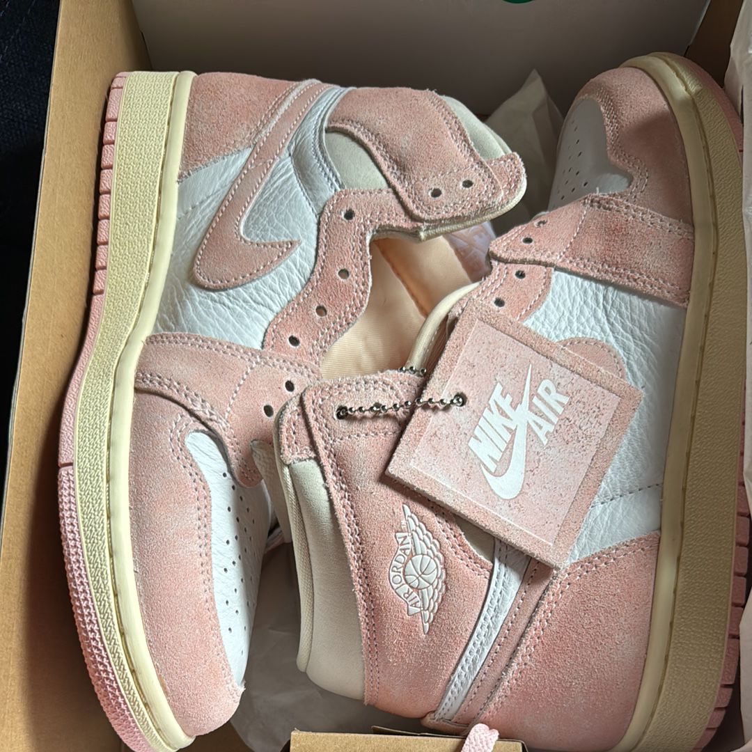 Nike Women's Air Jordan 1 Retro High OG "Washed Pink"