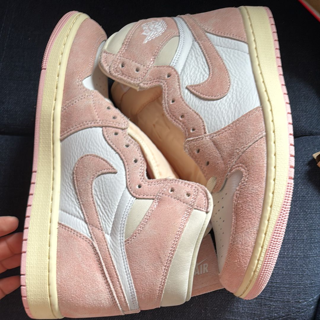 Nike Women's Air Jordan 1 Retro High OG "Washed Pink"