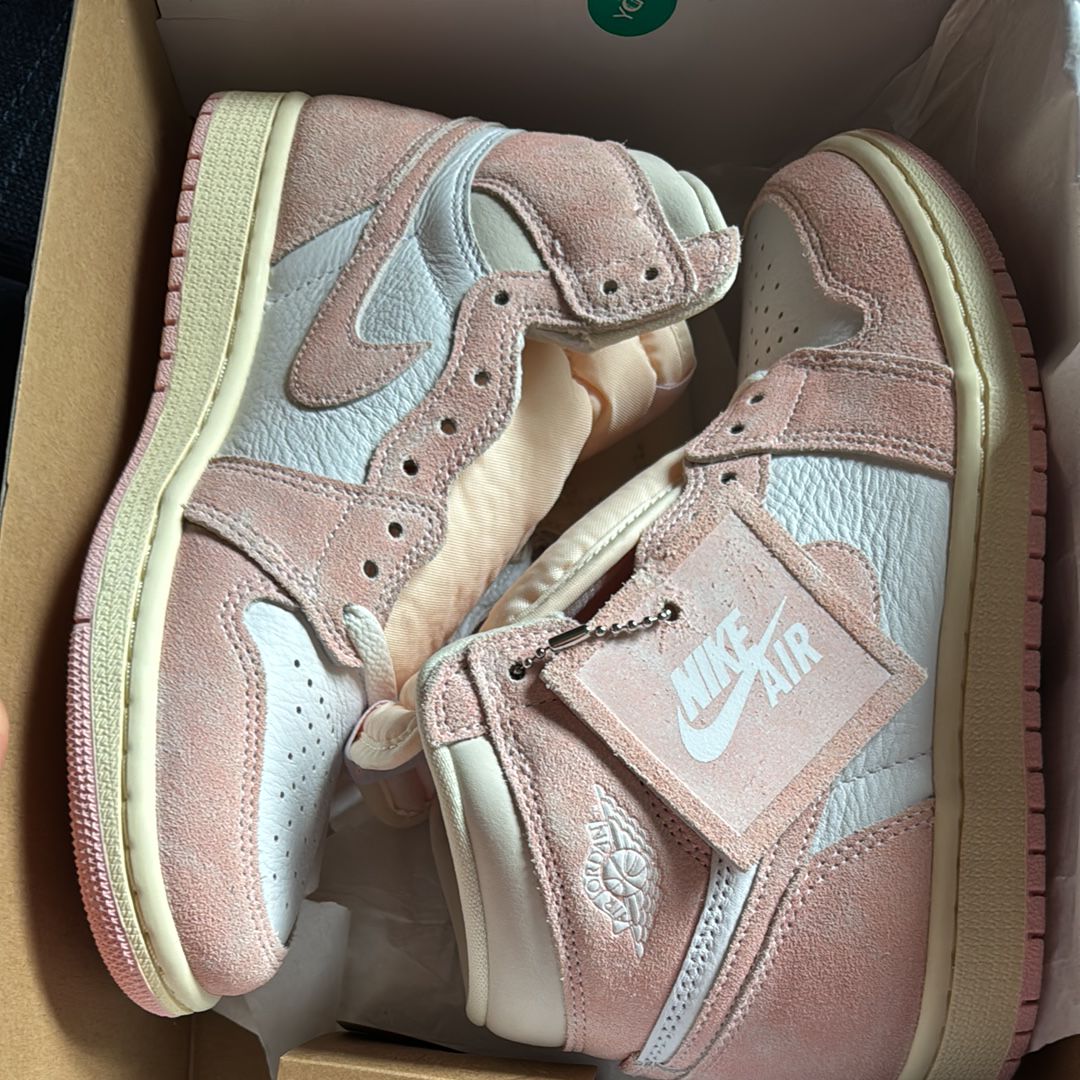 Nike Women's Air Jordan 1 Retro High OG "Washed Pink"