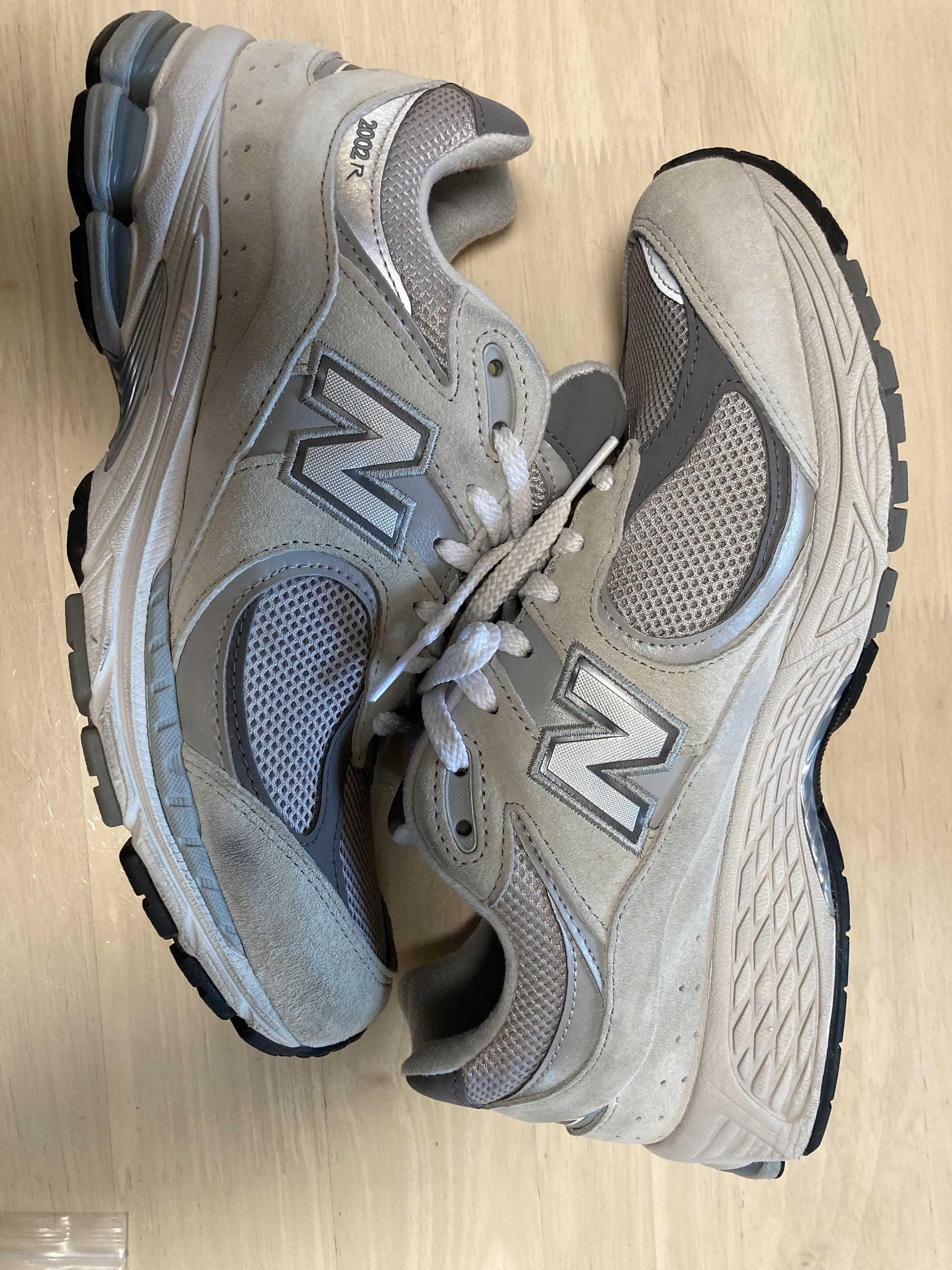 New Balance 2002R "Gray"