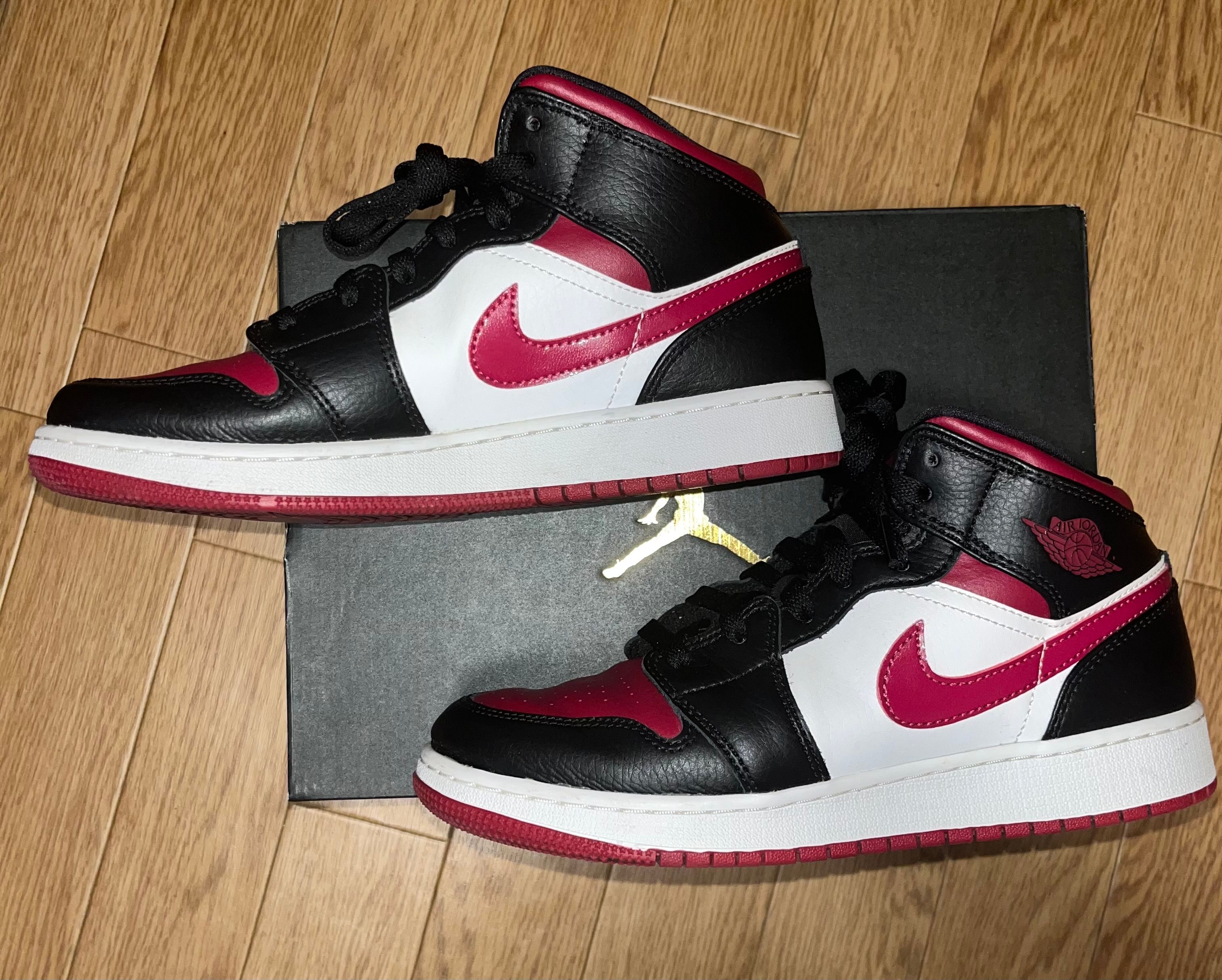 NIKE AIR JORDAN 1 MID GS "BLACK/RED/WHITE"