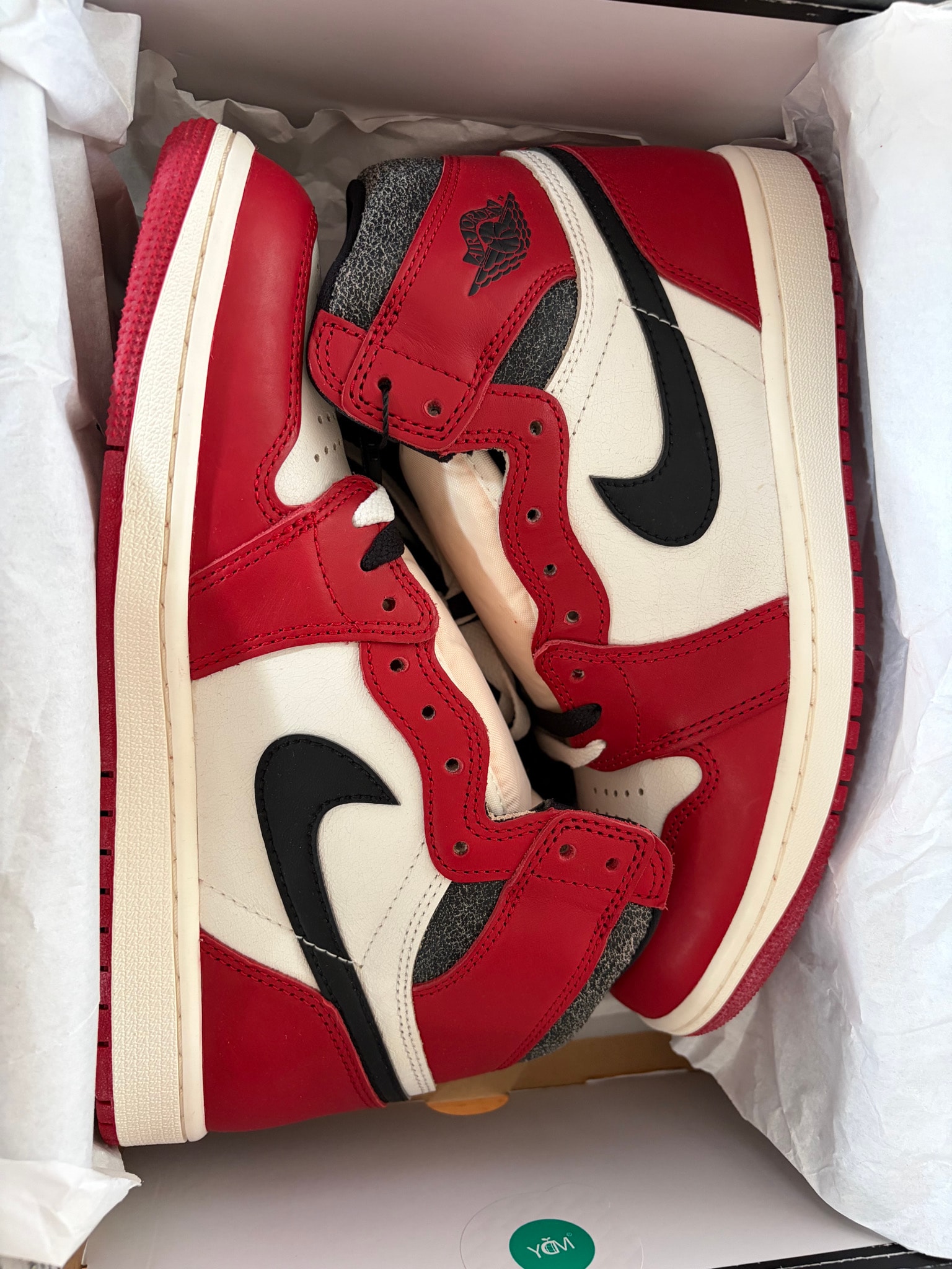 Nike Air Jordan 1 High OG "Lost & Found/Chicago"