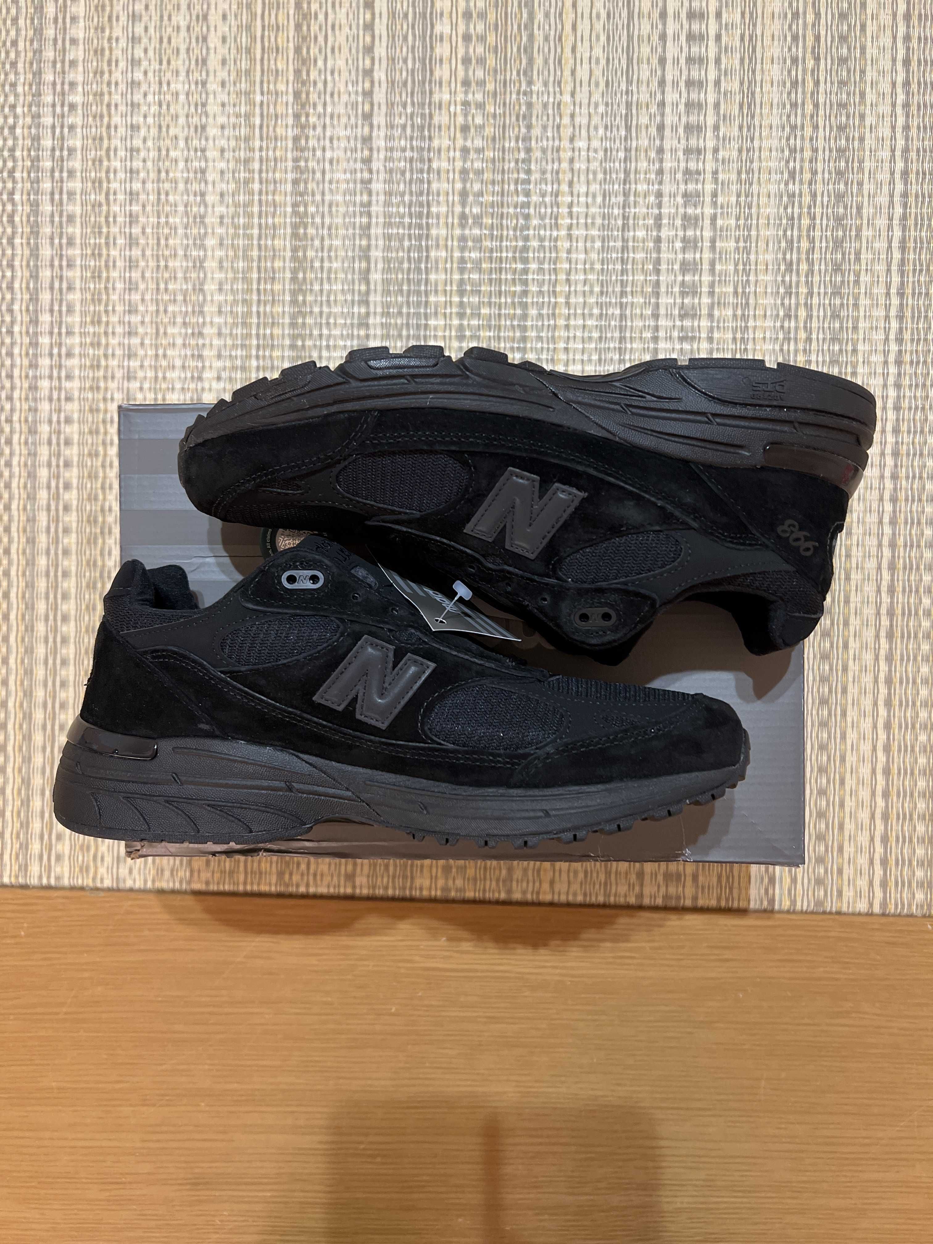 New Balance 993 "Triple Black"