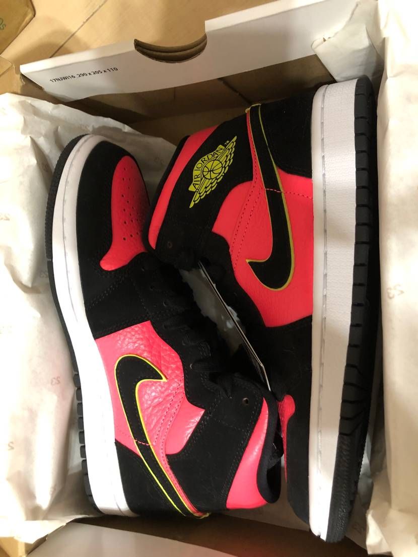 Nike Women's Air Jordan 1 Mid "Black Hot Punch"
