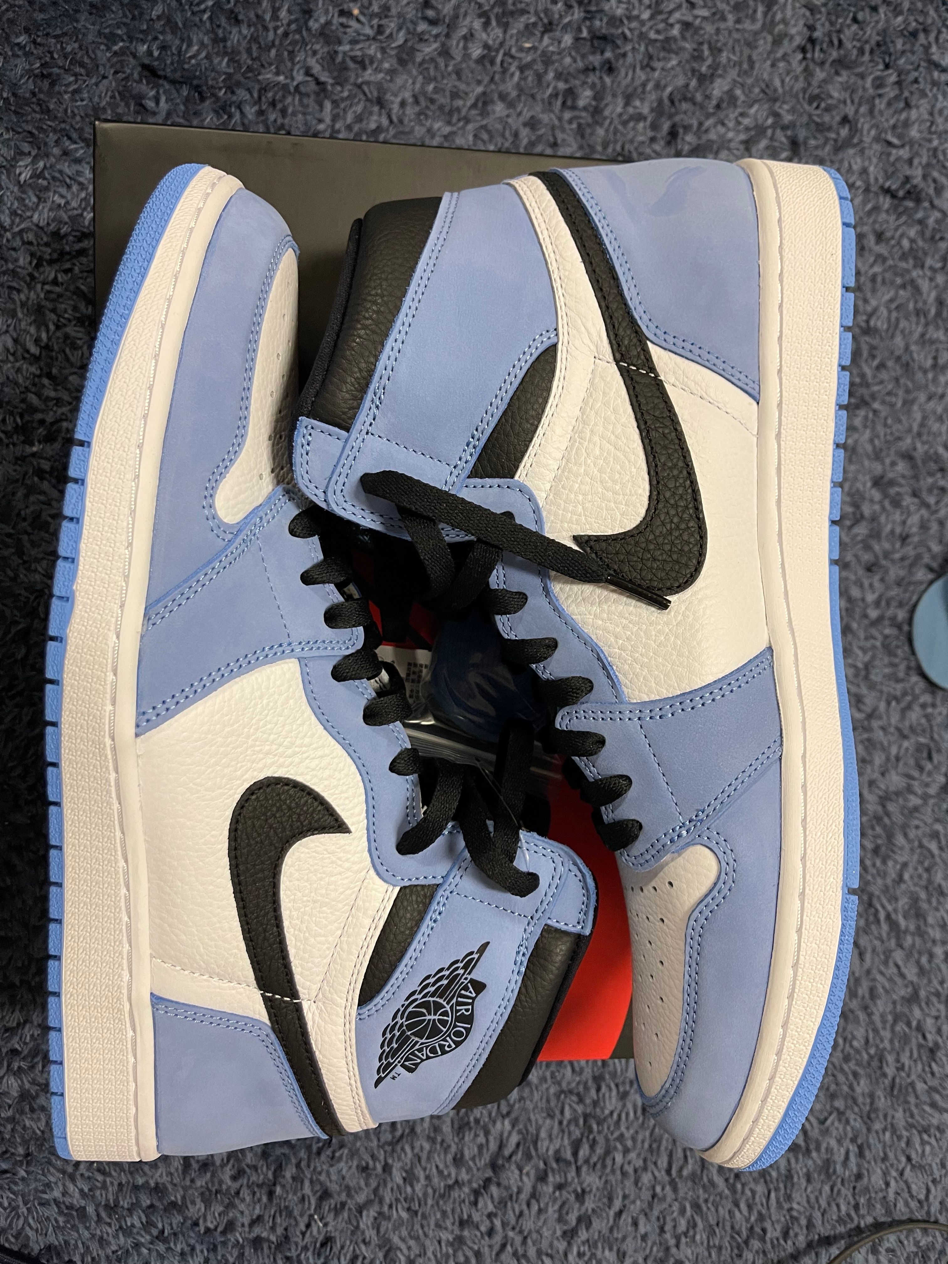 Nike Air Jordan 1 High OG "University Blue"