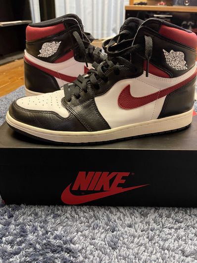 Nike Air Jordan 1 Retro High "Black/White/Sail/Gym Red"