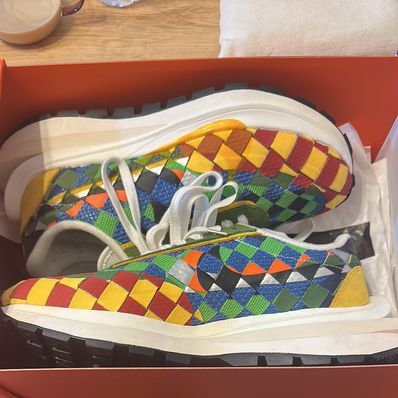 Jean-Paul Gaultier × sacai × Nike Air Woven VaporWaffle "Green Gusto"