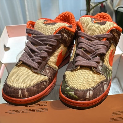 Nike SB Dunk Low "Reese Forbes Hunter"