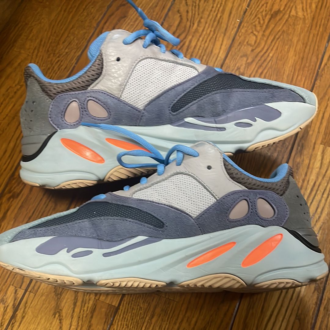 adidas Yeezy Boost 700 "CARBON BLUE"