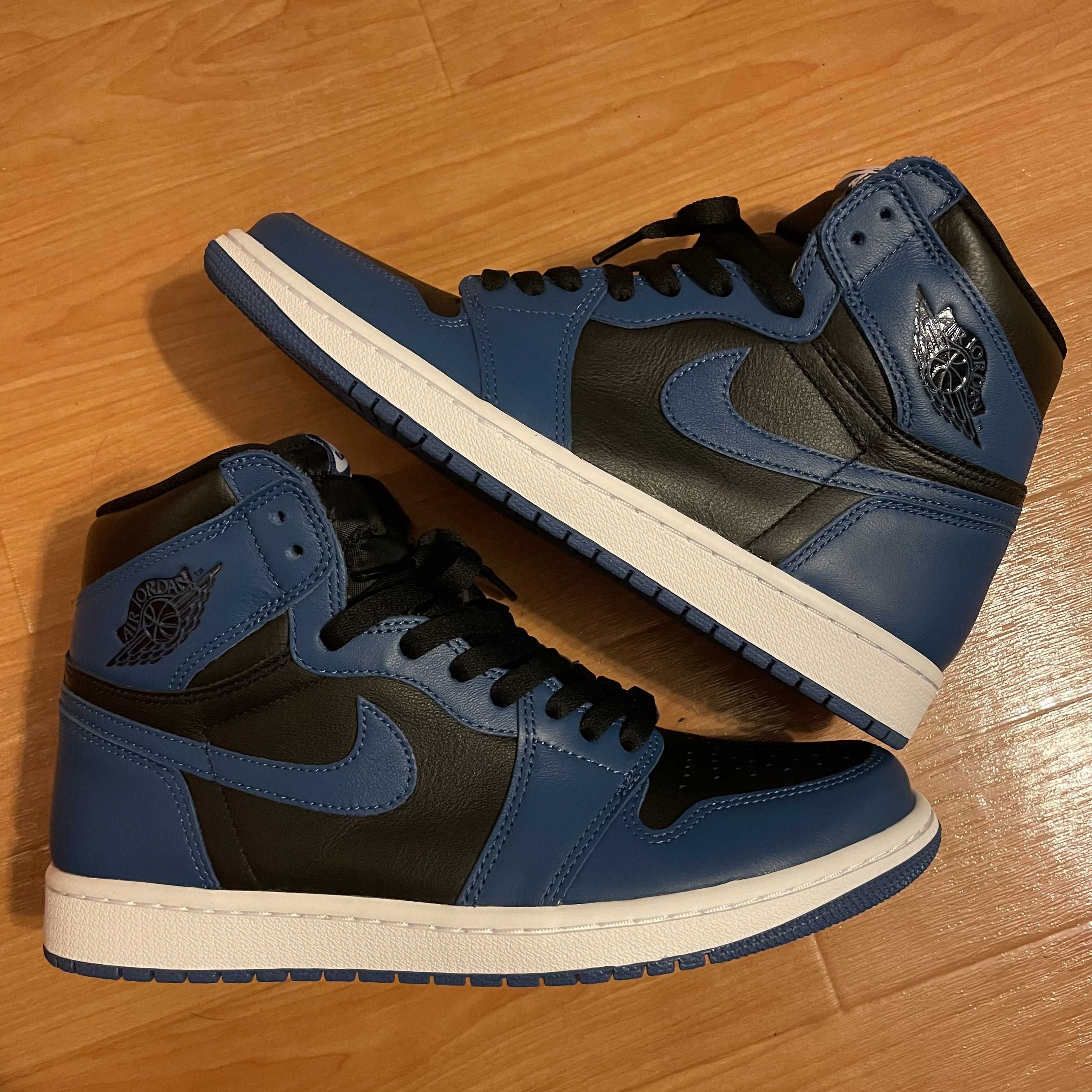 Nike Air Jordan 1 Retro High OG "Dark Marina Blue"