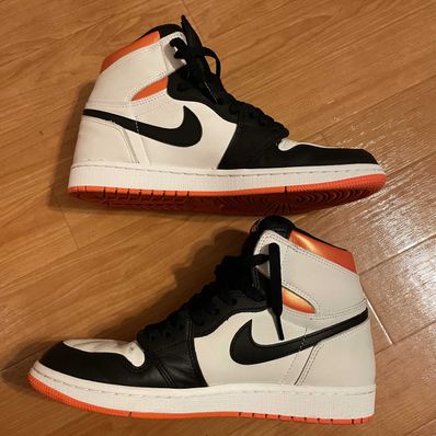 Nike Air Jordan 1 Retro High OG "Electro Orange"