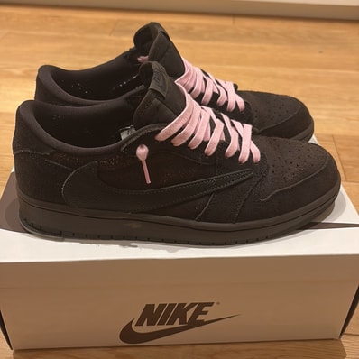 Travis Scott × Nike Air Jordan 1 Low OG SP "Velvet Brown and Dark Mocha"