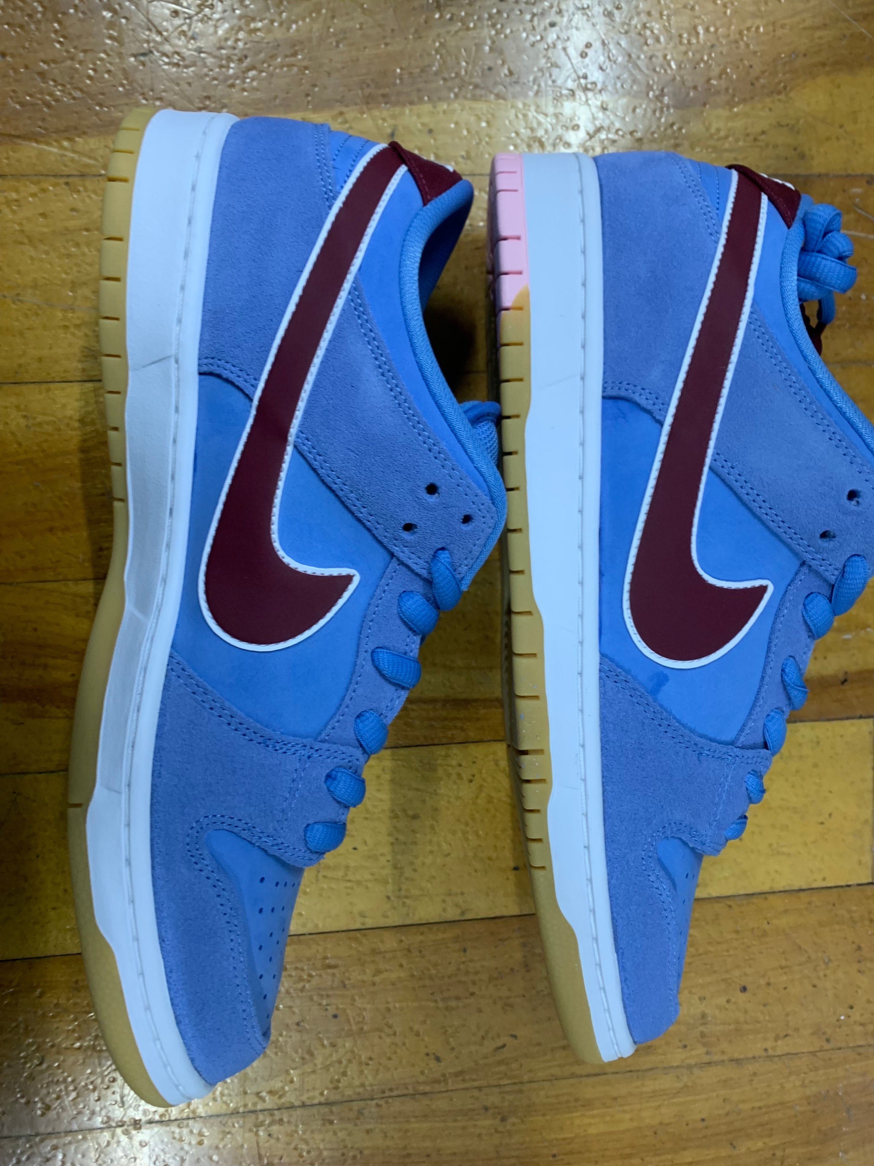 Nike SB Dunk Low Pro "Philadelphia Phillies/Valor Blue and Team Maroon"