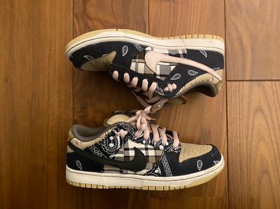 Travis Scott × Nike SB Dunk Low "Black/Parachute Beige"