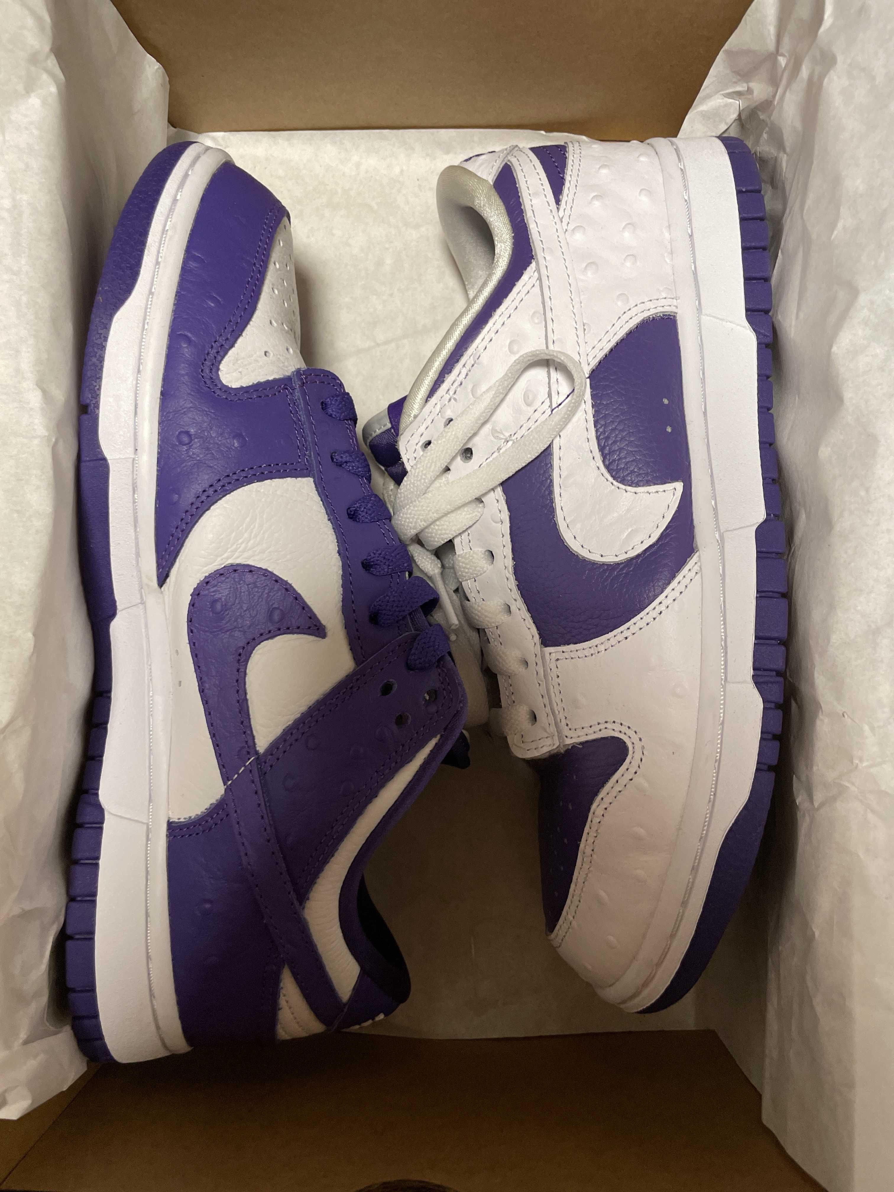 Nike Women's Dunk Low "Made You Look"