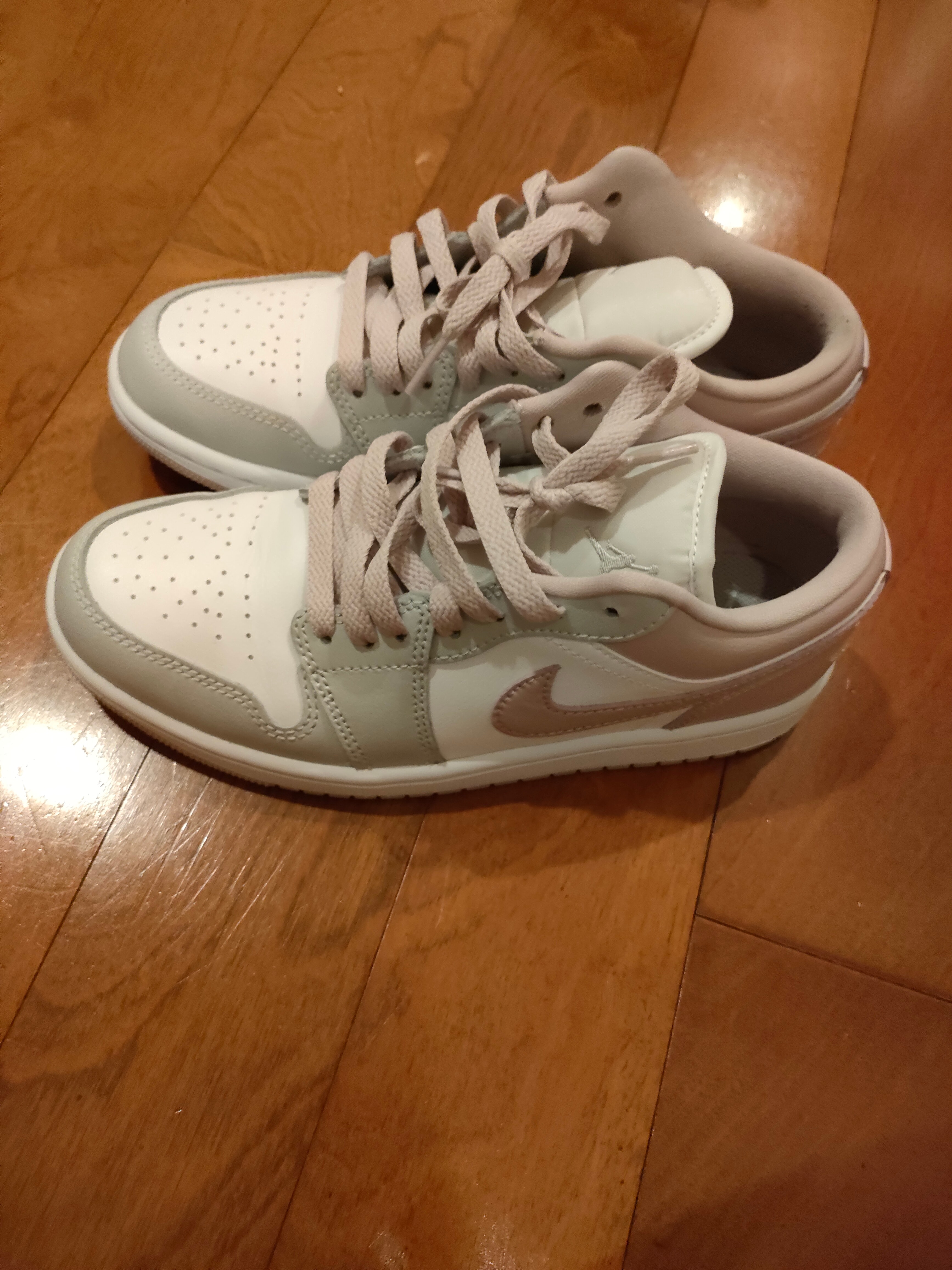 Nike Women's Air Jordan 1 Low "Particle Rose"