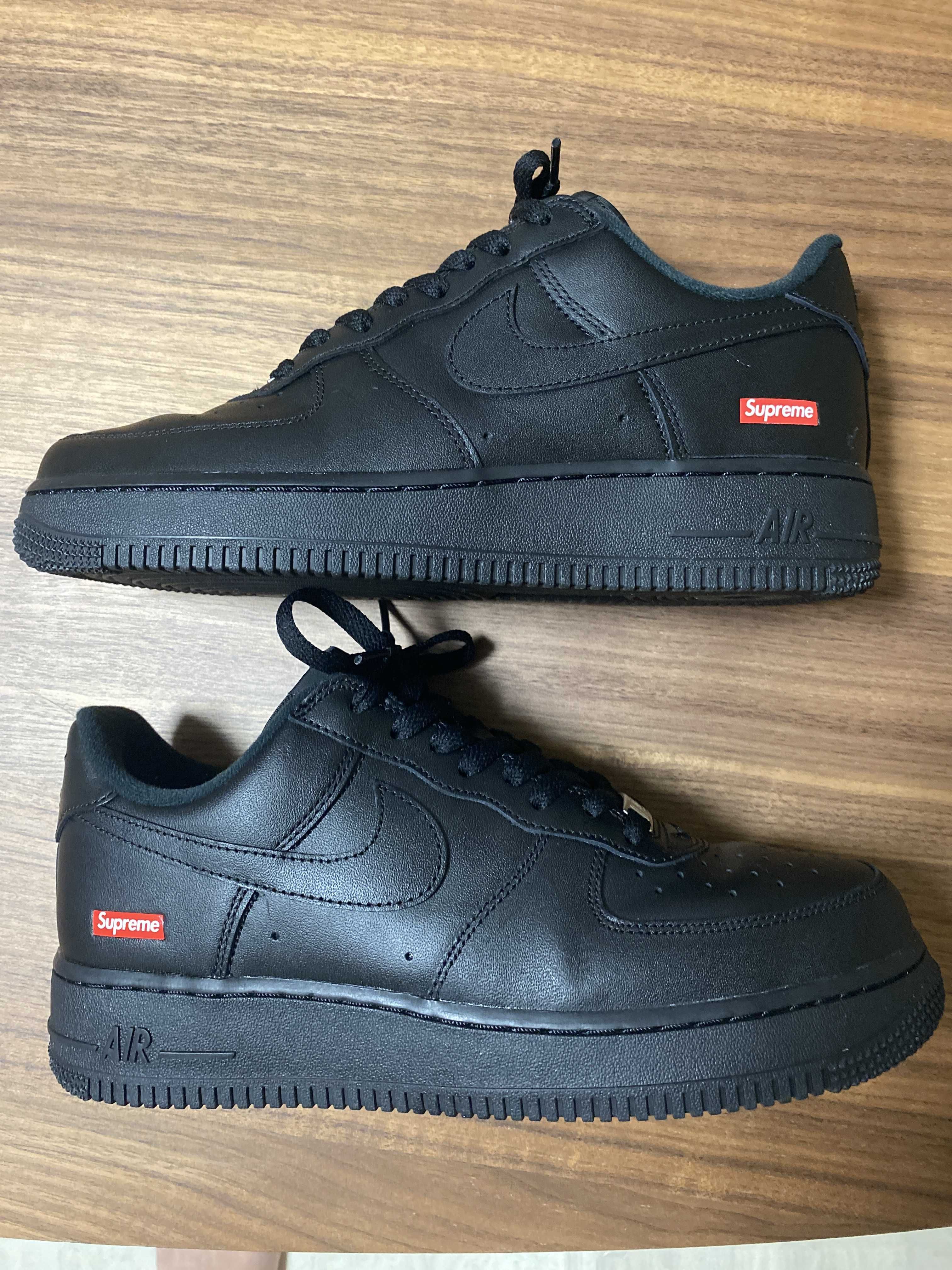 Supreme × Nike Air Force 1 Low "Black"