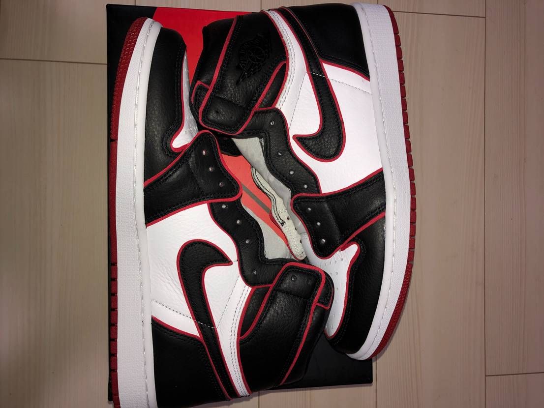 Nike Air Jordan 1 Retro High OG "Blood Line"