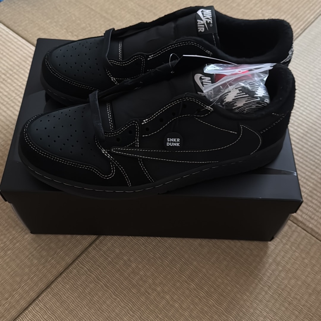 Travis Scott × Nike Air Jordan 1 Low OG SP "Black Phantom"