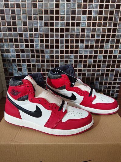Nike Air Jordan 1 High OG "Lost & Found/Chicago"