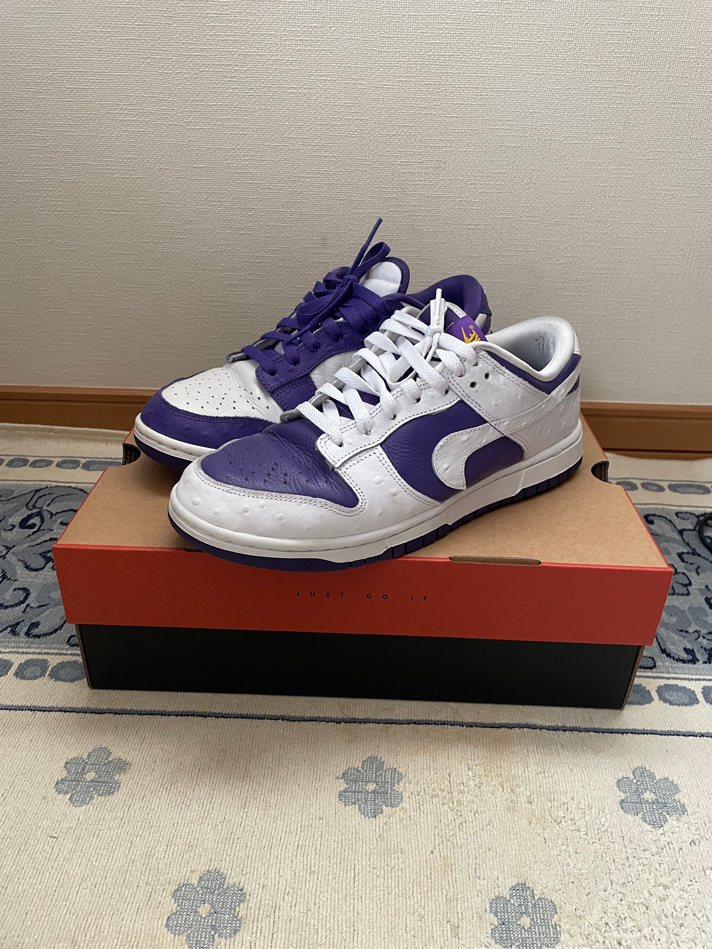 Nike Women's Dunk Low "Made You Look"