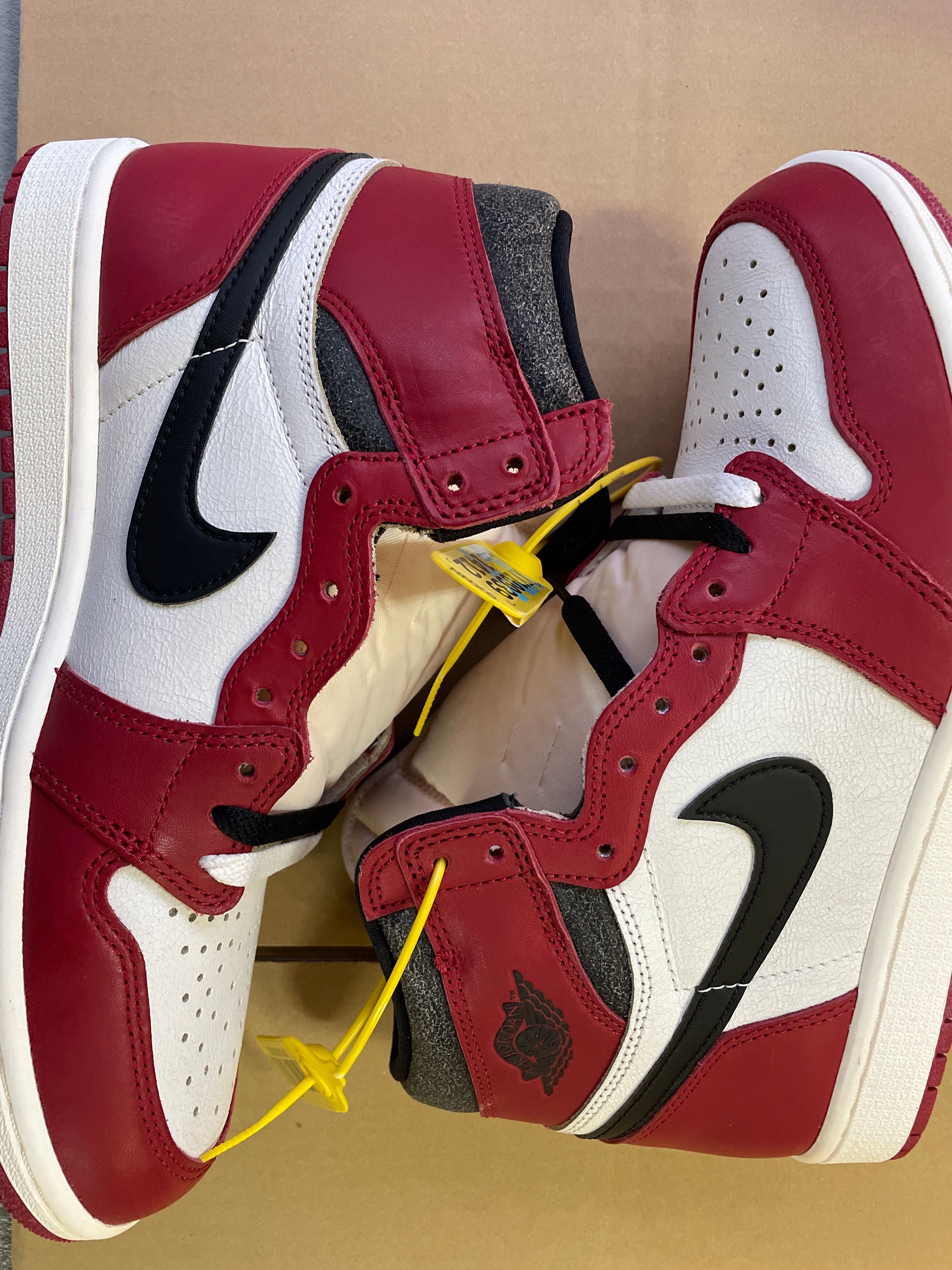 Nike Air Jordan 1 High OG "Lost & Found/Chicago"