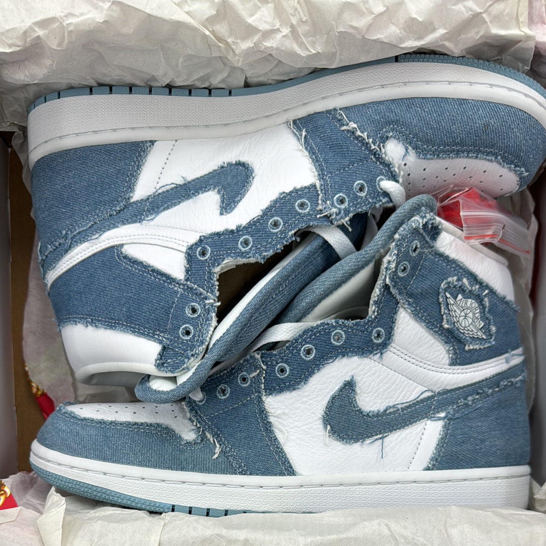 Nike Women's Air Jordan 1 High OG "Denim"