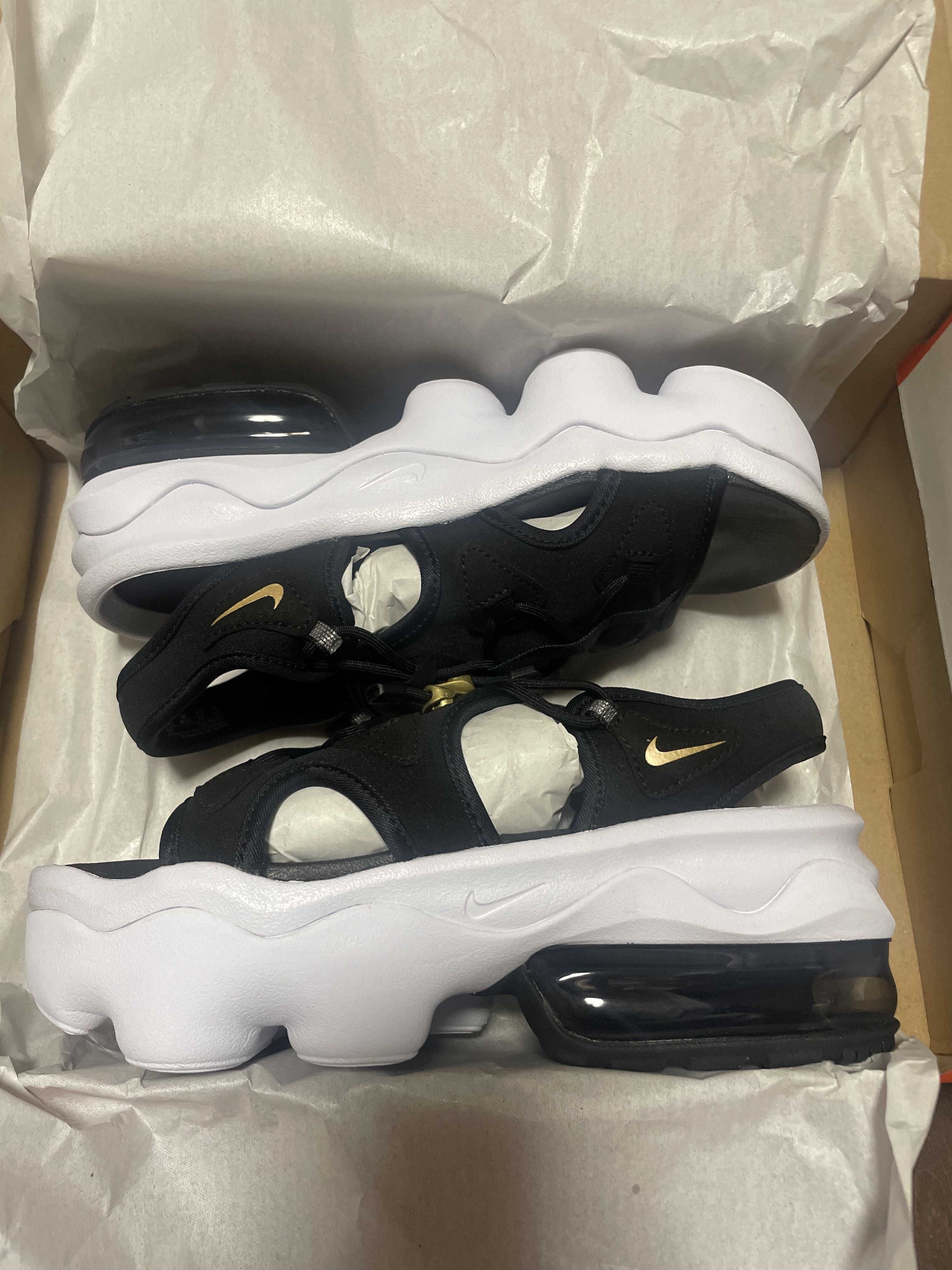 Nike Women's Air Max Koko Sandal "Black/White"