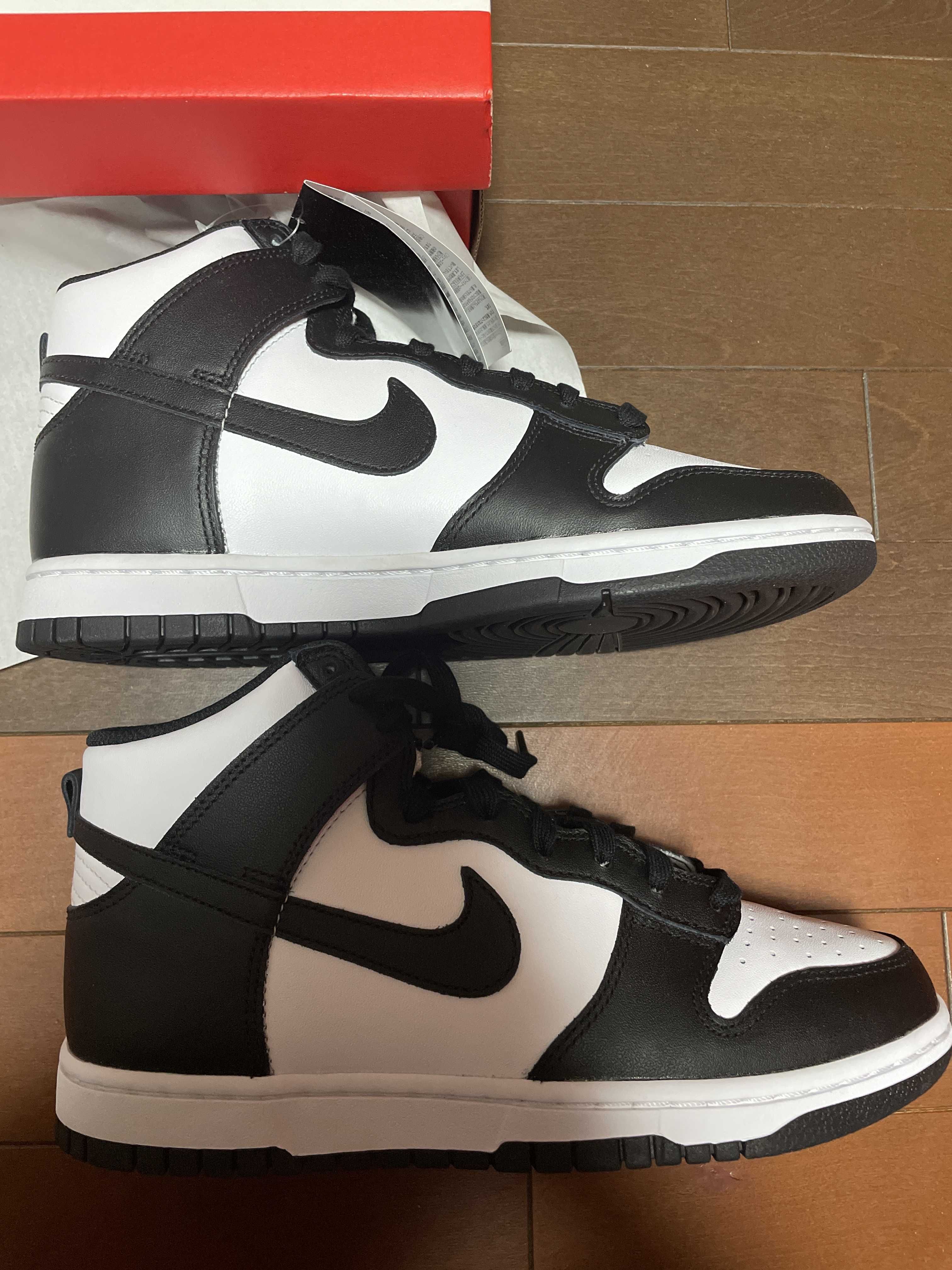 Nike Dunk High "Black and White"
