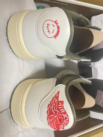Travis Scott × Nike Air Jordan 1 Low OG SP "Reverse Olive"