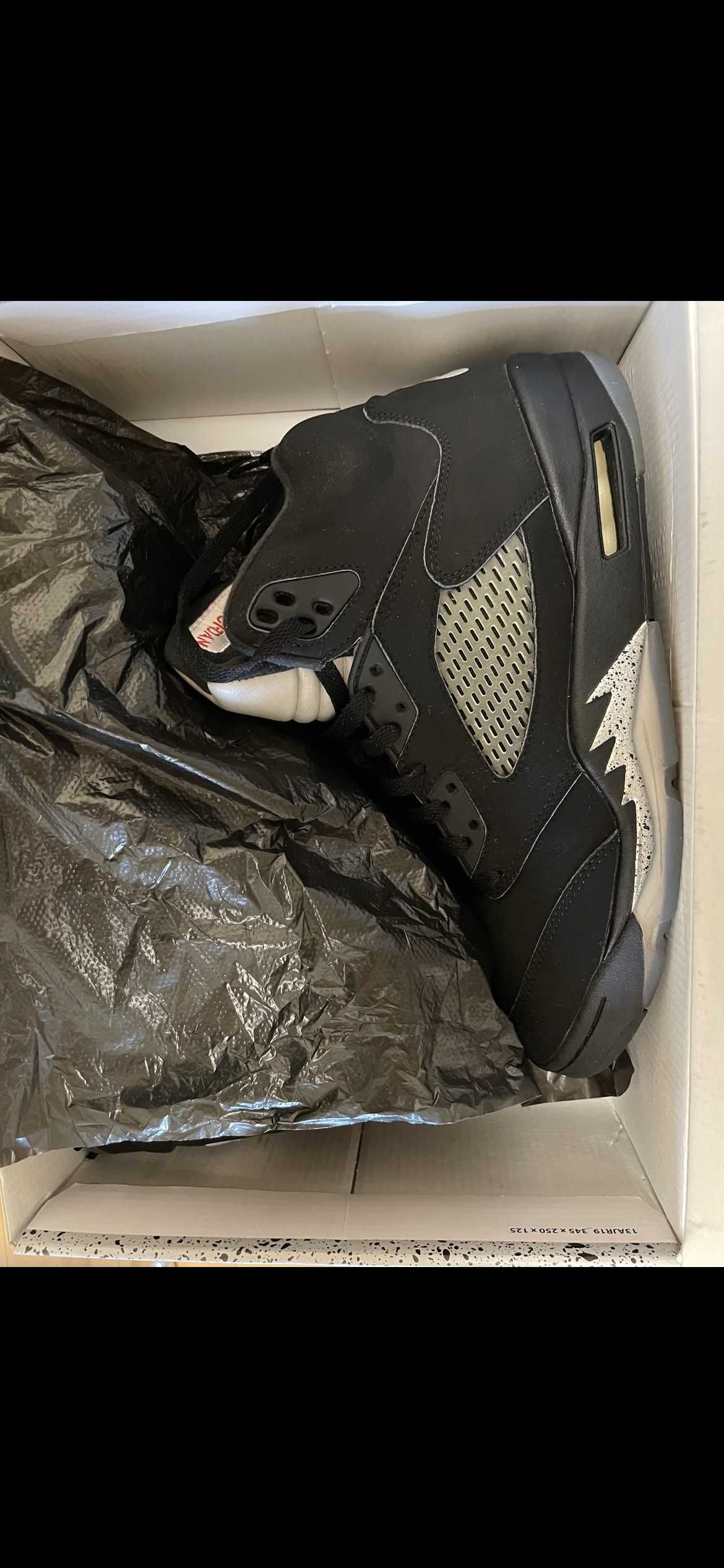 Nike Air Jordan 5 Retro OG "Black/Fire Red/Metallic Silver/White" (2016)