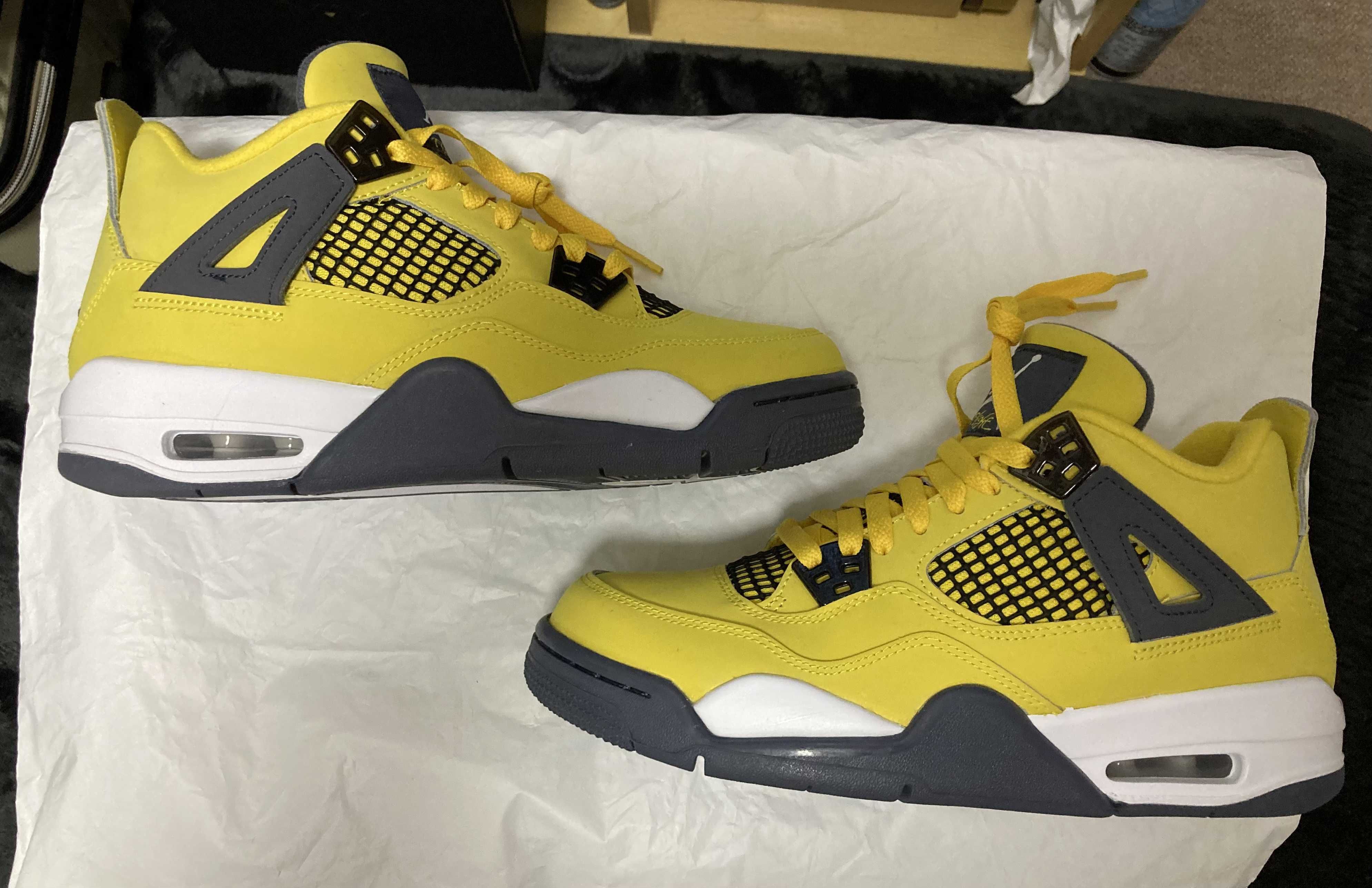 NIKE GS AIR JORDAN 4 "TOUR YELLOW"