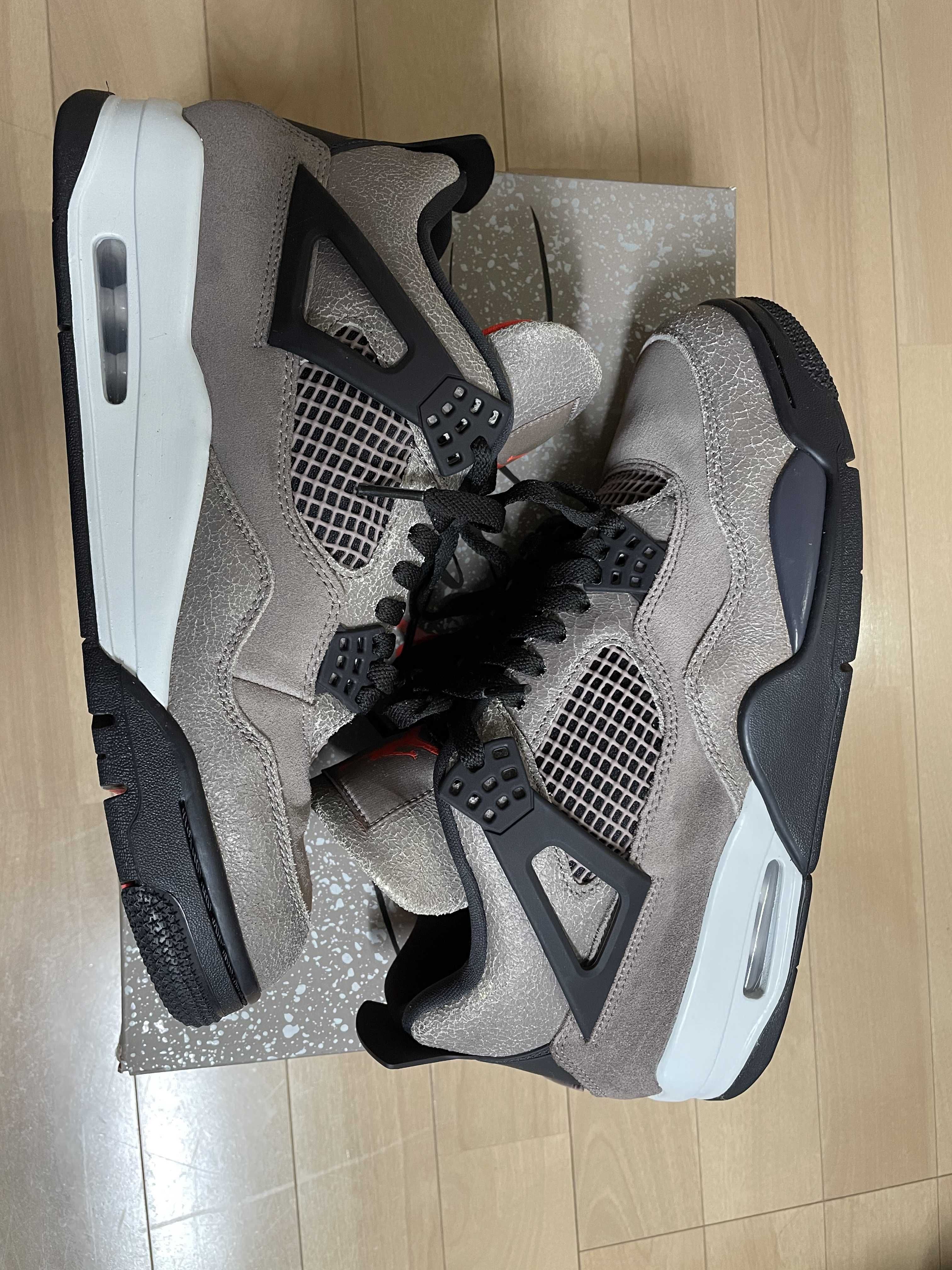 Nike Air Jordan 4 "Taupe Haze"