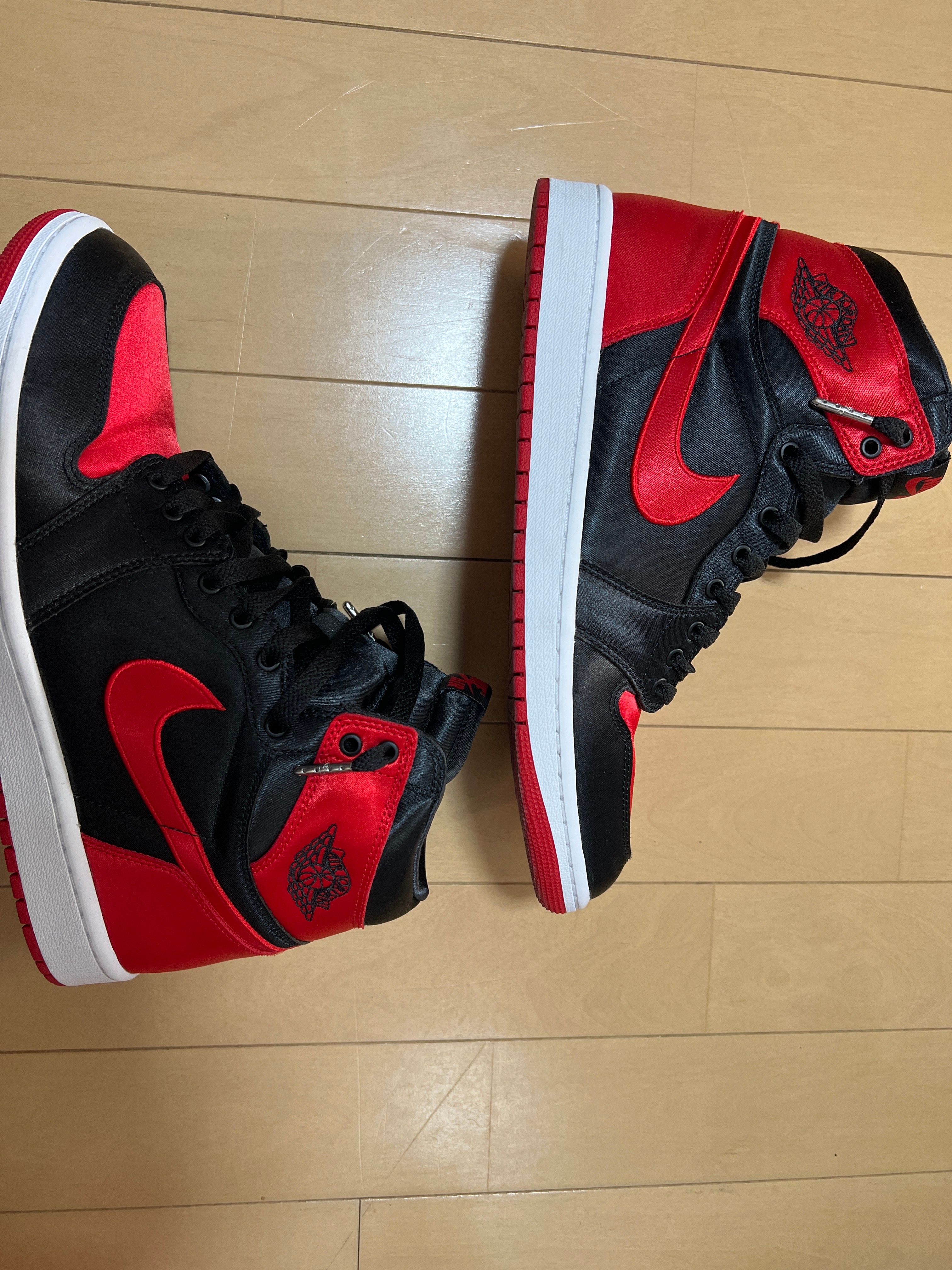 Nike Women's Air Jordan 1 Retro High OG "Satin Bred"
