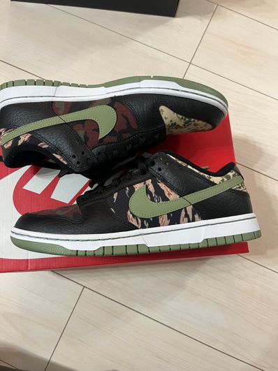 NIKE DUNK LOW SE "BLACK MULTI CAMO"