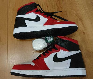 Nike Women's Air Jordan 1 High OG "Satin Red"