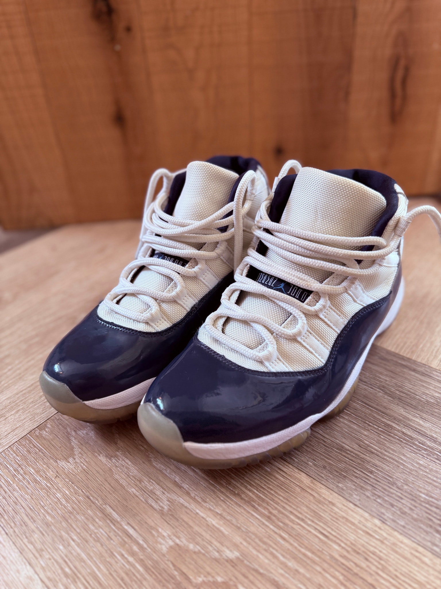 Nike Air Jordan 11 Retro "UNC Win Like 82"