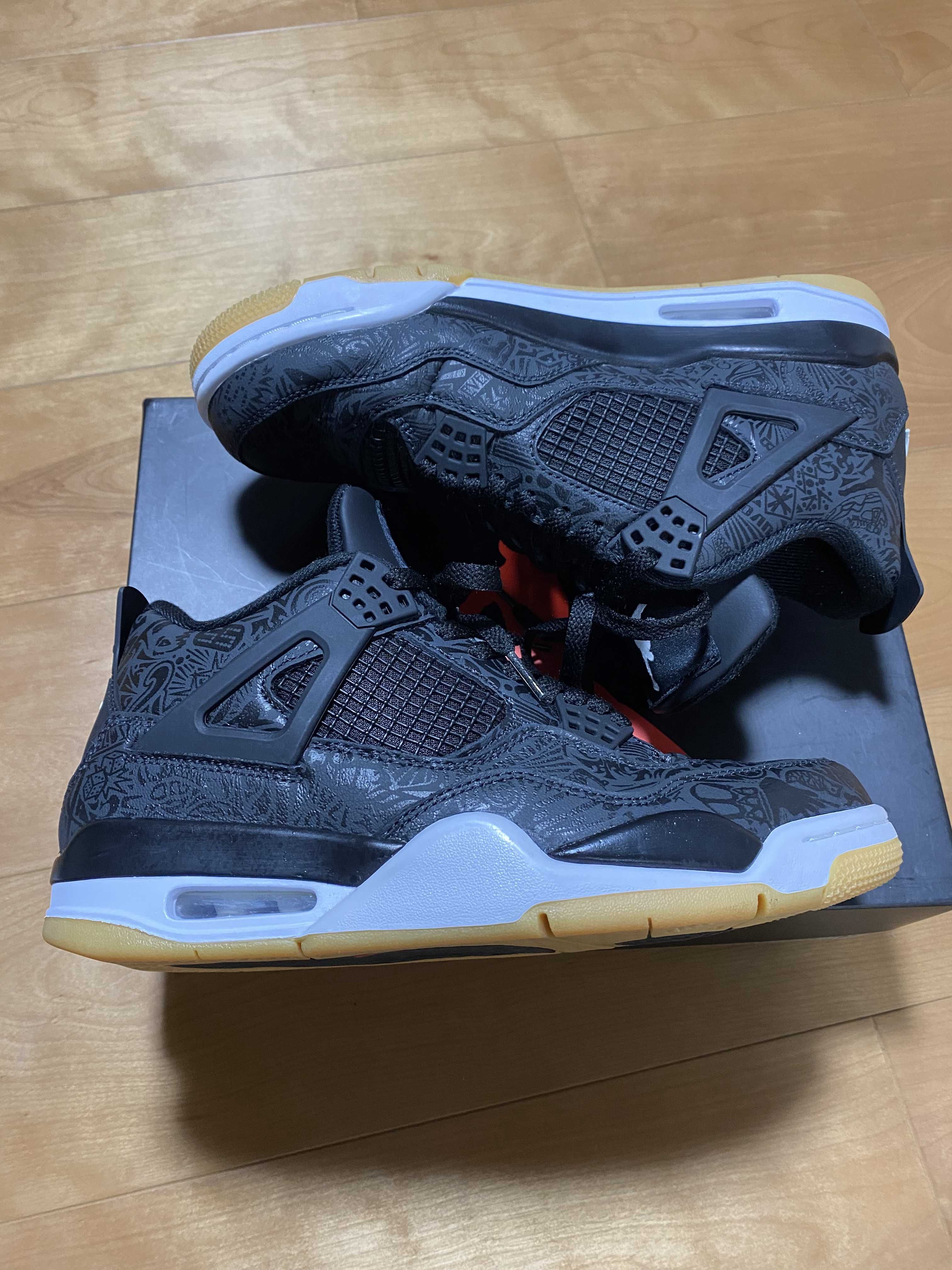 Nike Air Jordan 4 Retro "Laser Black/Gum"