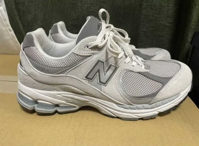 New Balance 2002R "Gray"