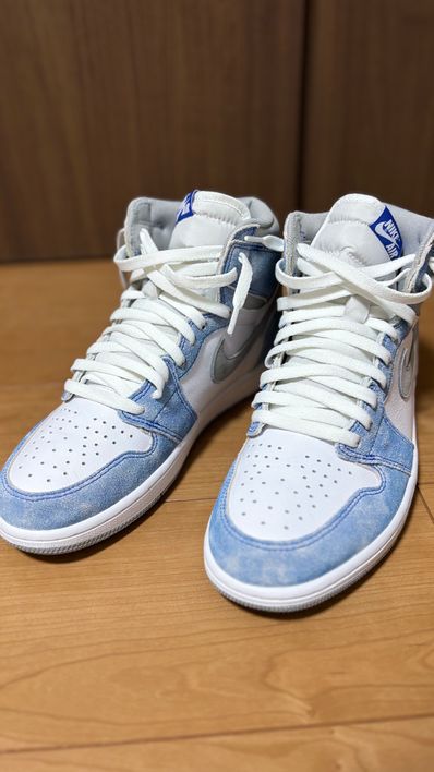 Nike Air Jordan 1 High OG "Hyper Royal"