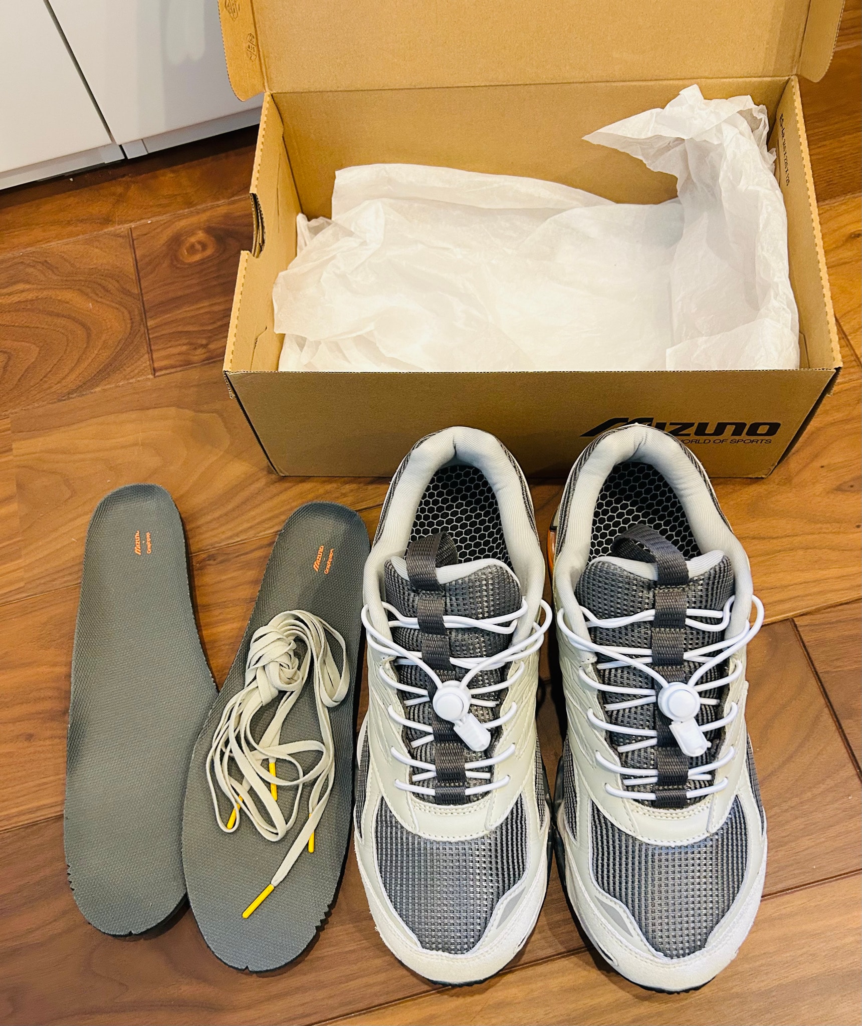 Graphpaper × Mizuno Wave Prophecy LS "Gray/Light Gray/Orange"