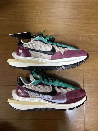 sacai × Nike Vapor Waffle "String/Red/Green"