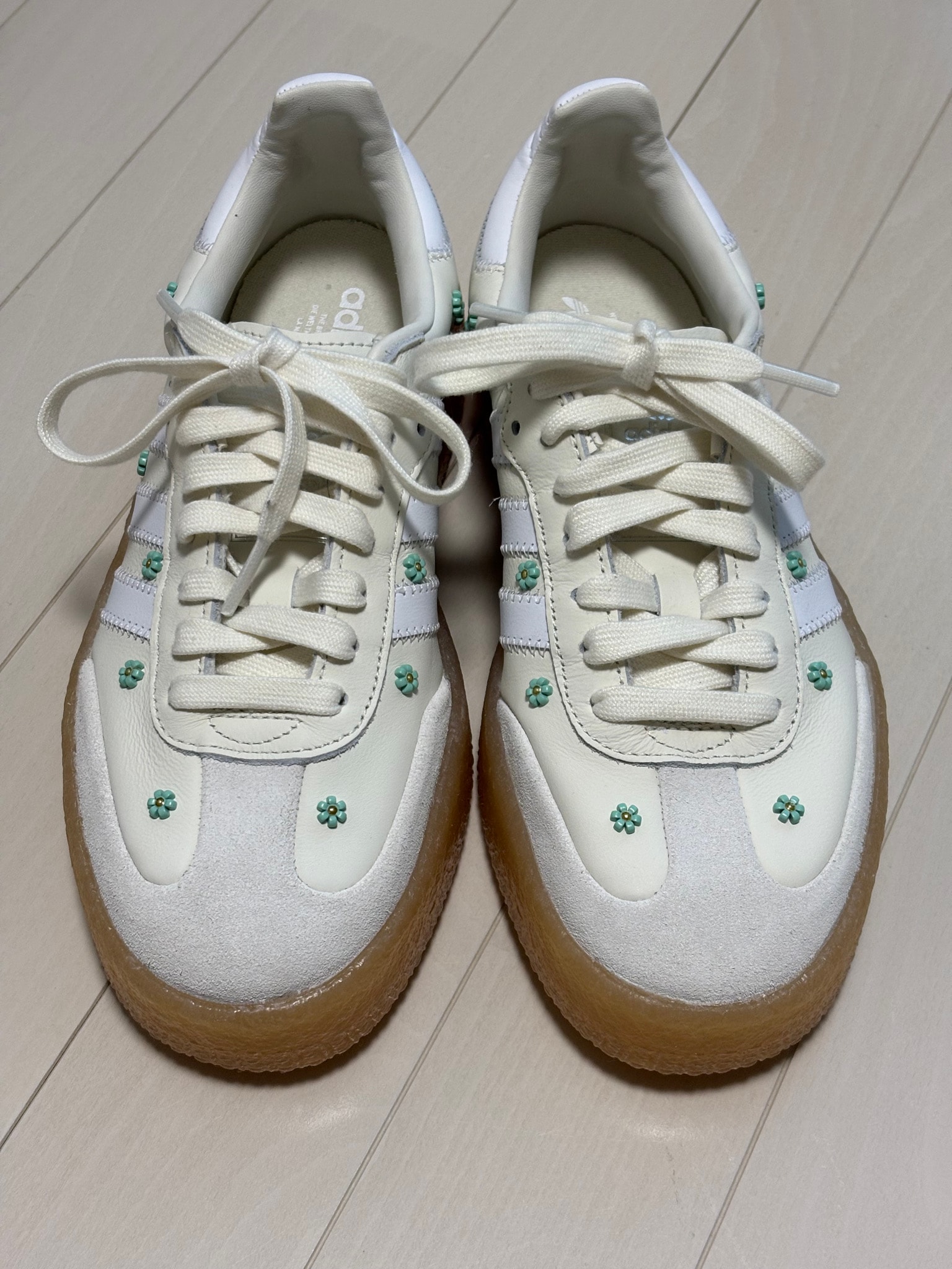 adidas Women's Sambae "Off White/Cloud White/Clear Mint"