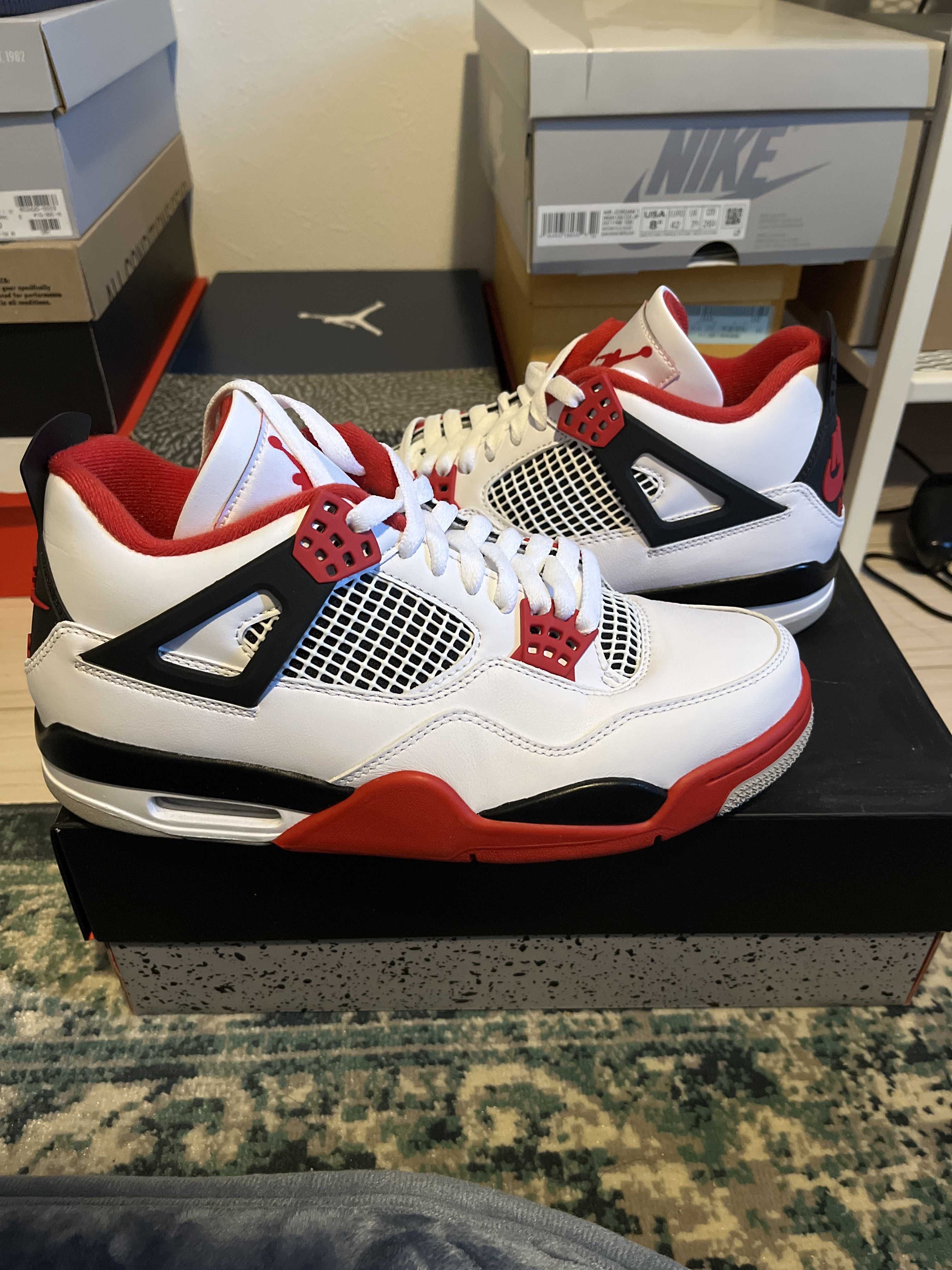 Nike Air Jordan 4 Retro OG "Fire Red" (2020)