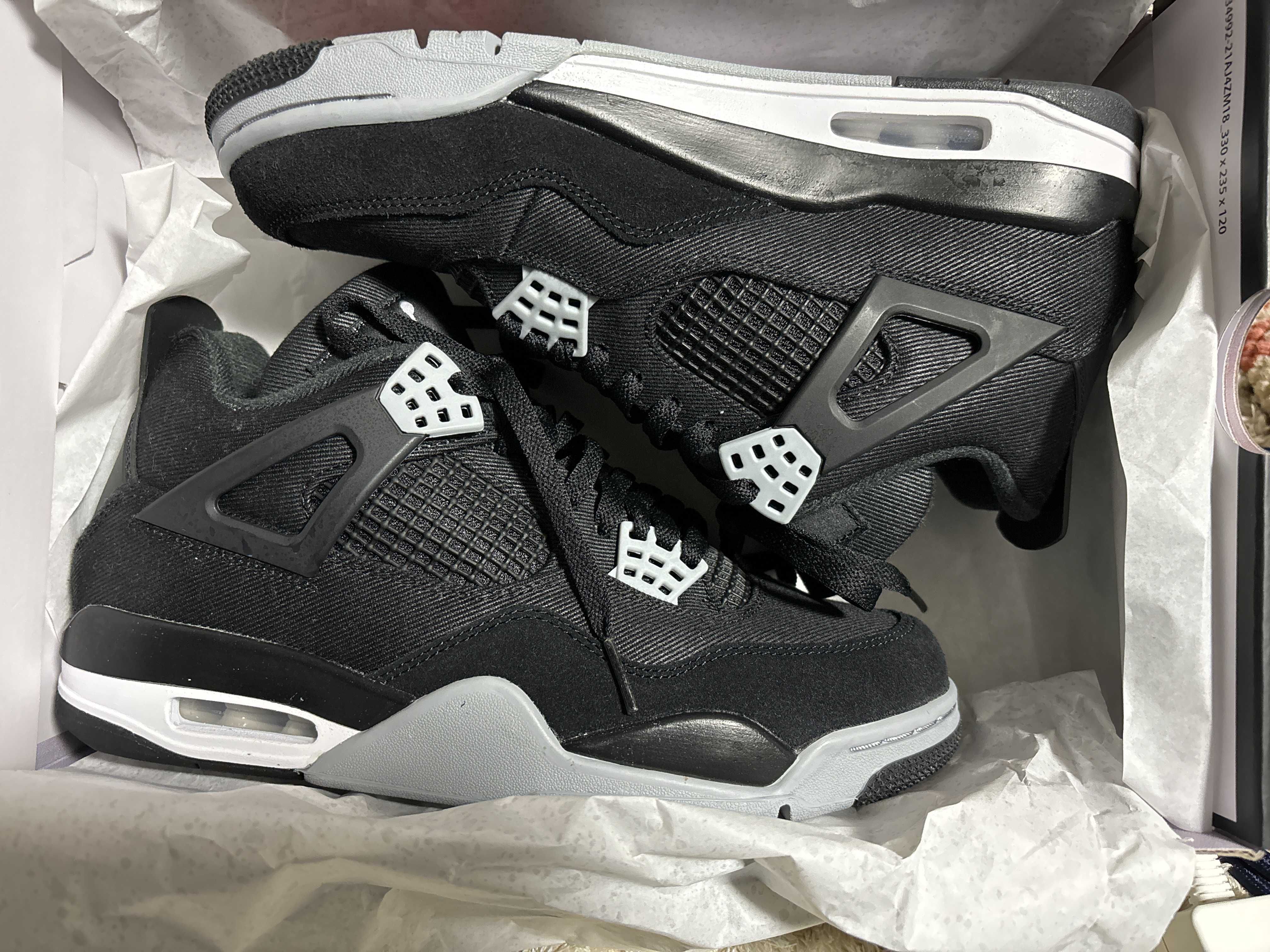 Nike Air Jordan 4 SE "Black and Light Steel"