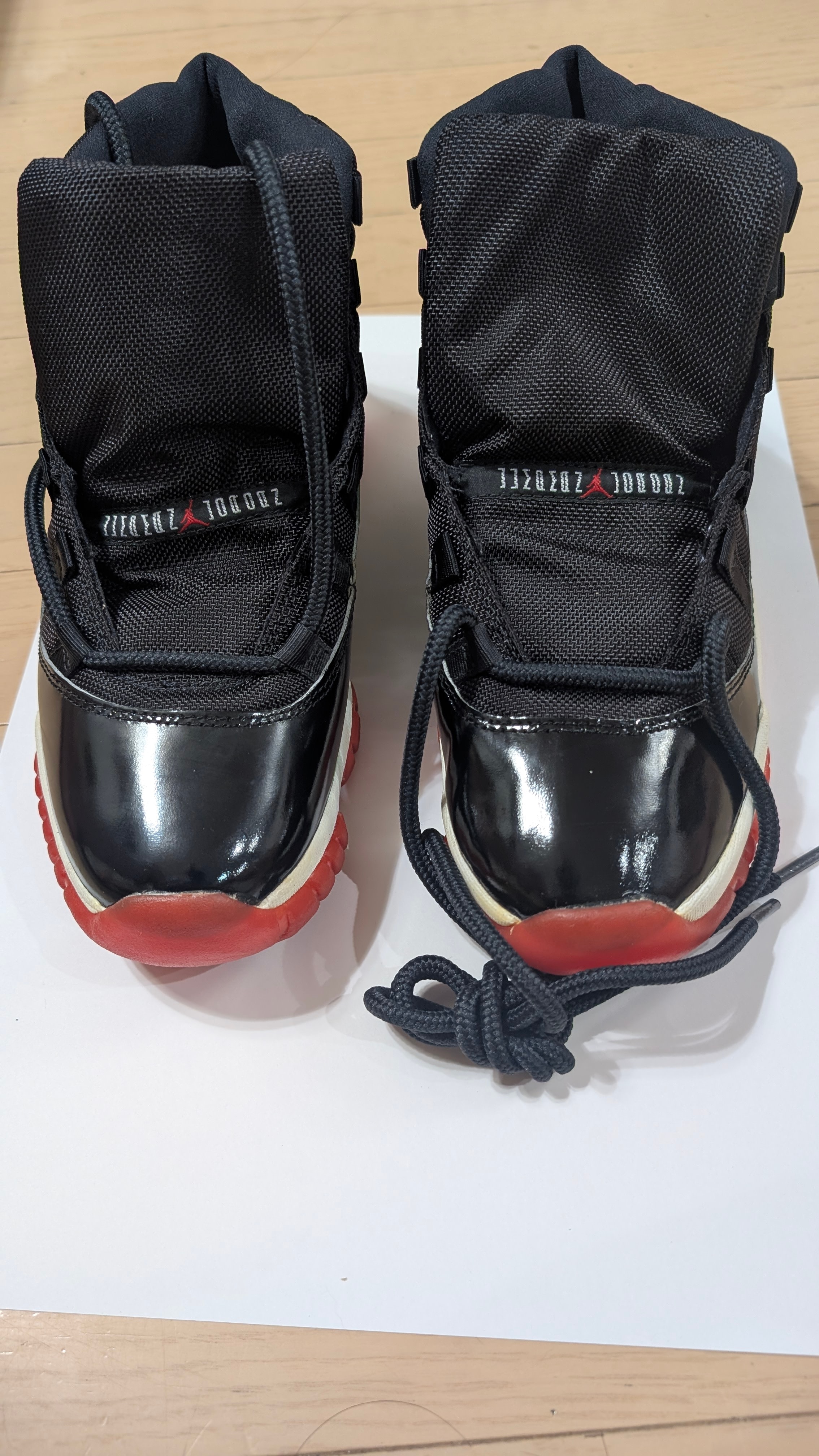 Nike Air Jordan 11 OG "Playoffs" (1995)