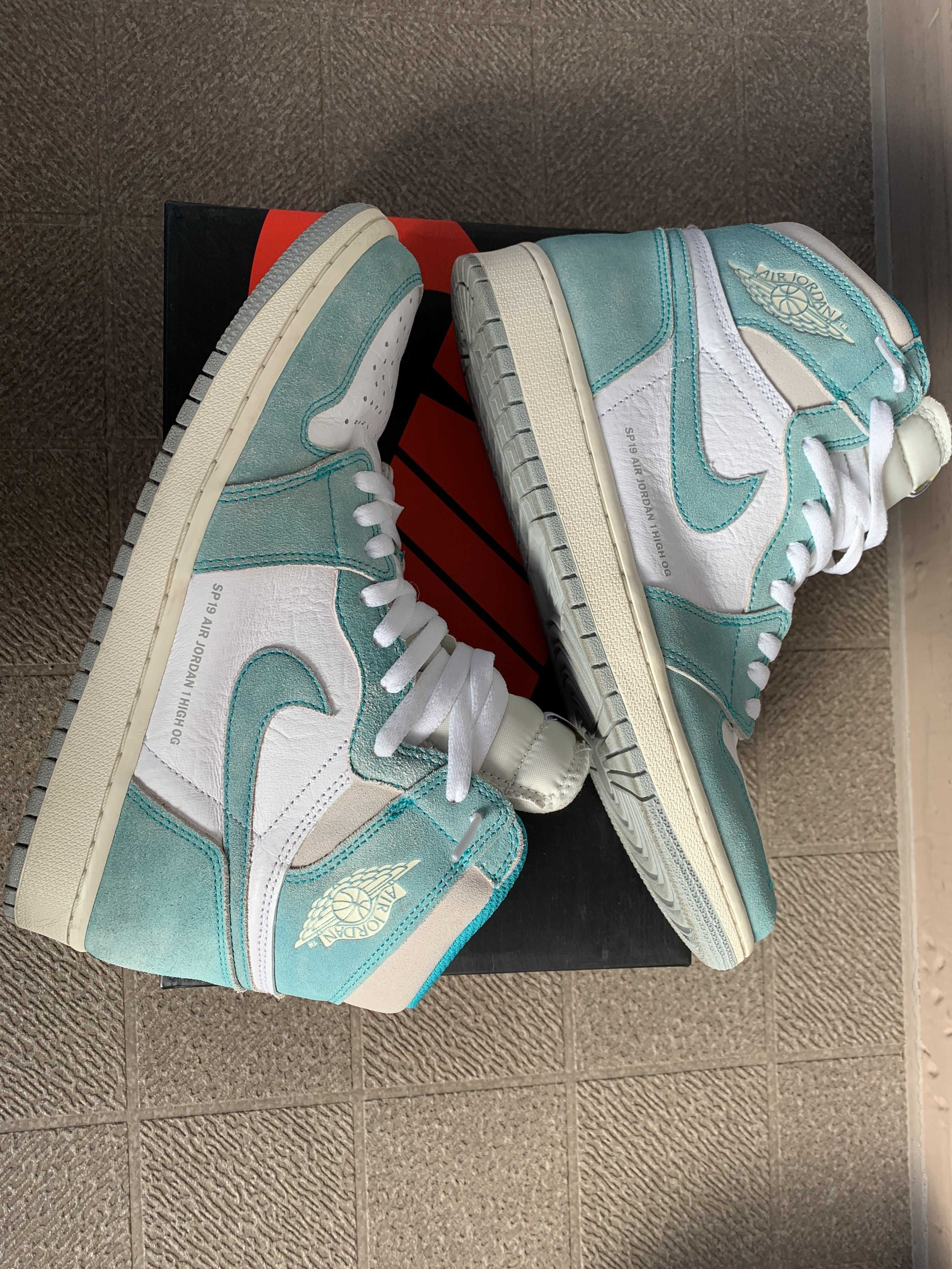 Nike Air Jordan 1 Retro High OG "Turbo Green"