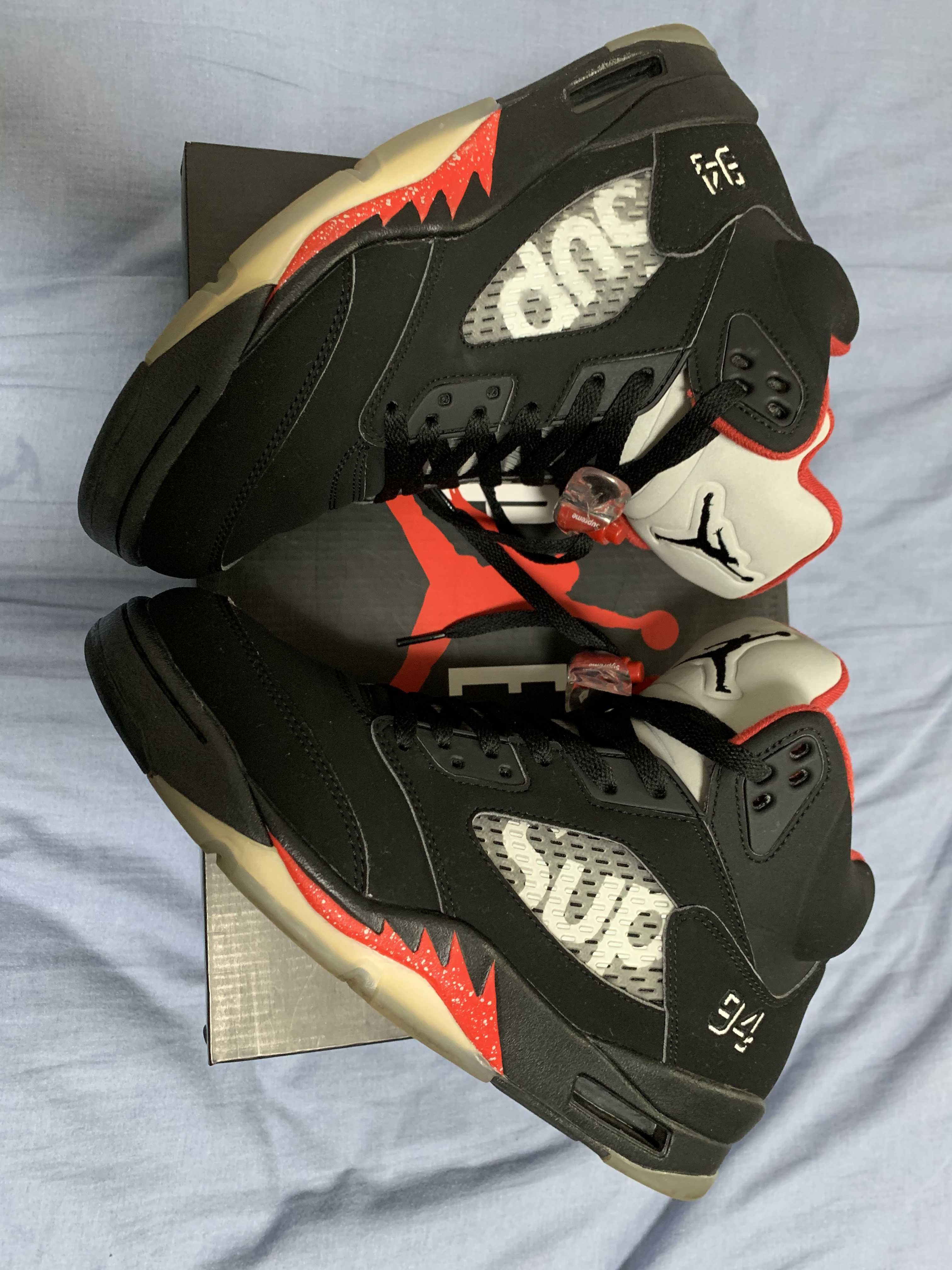 Supreme × Nike Air Jordan 5 Retro "Black"