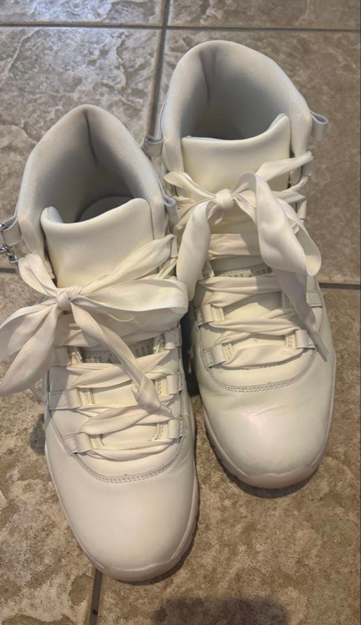 Nike Women's Air Jordan 11 "Grand Finale/Pearl"