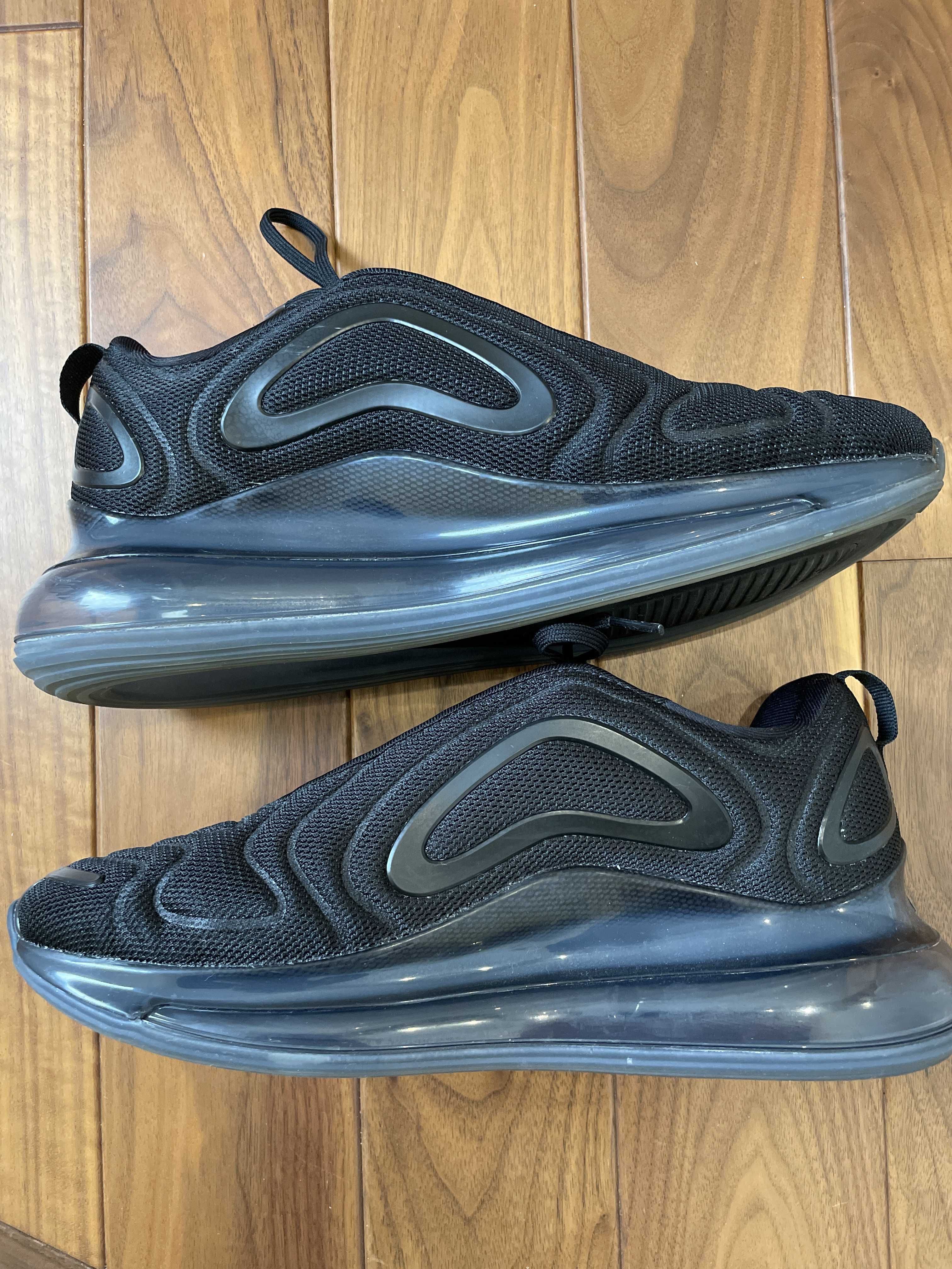 Nike AirI Max 720 "Triple Black"